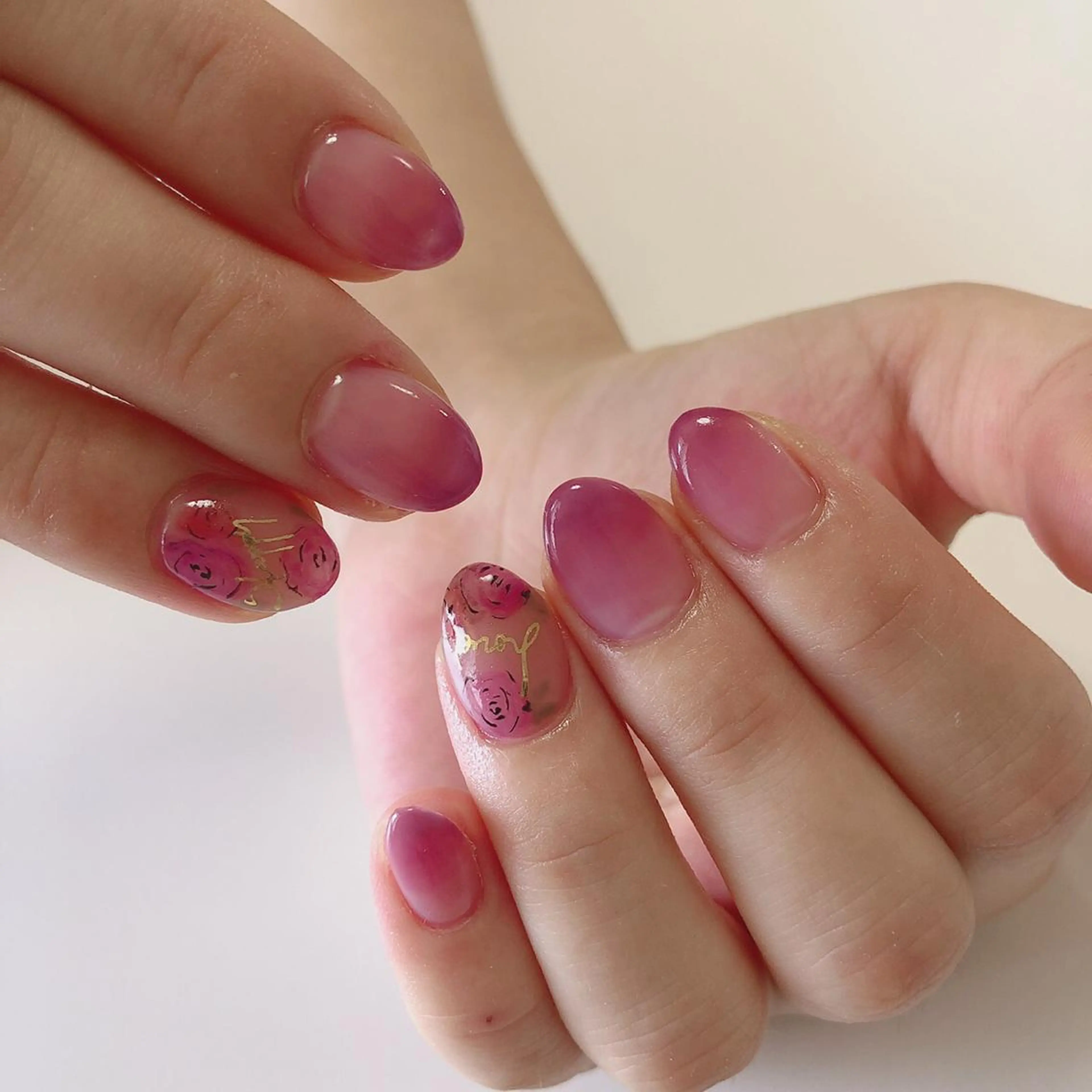 ネイル アートネイル 長さ出し フットネイル グリーン ニュアンスネイル Lily Roseスタッフ一同のマツエク・マツパデザイン