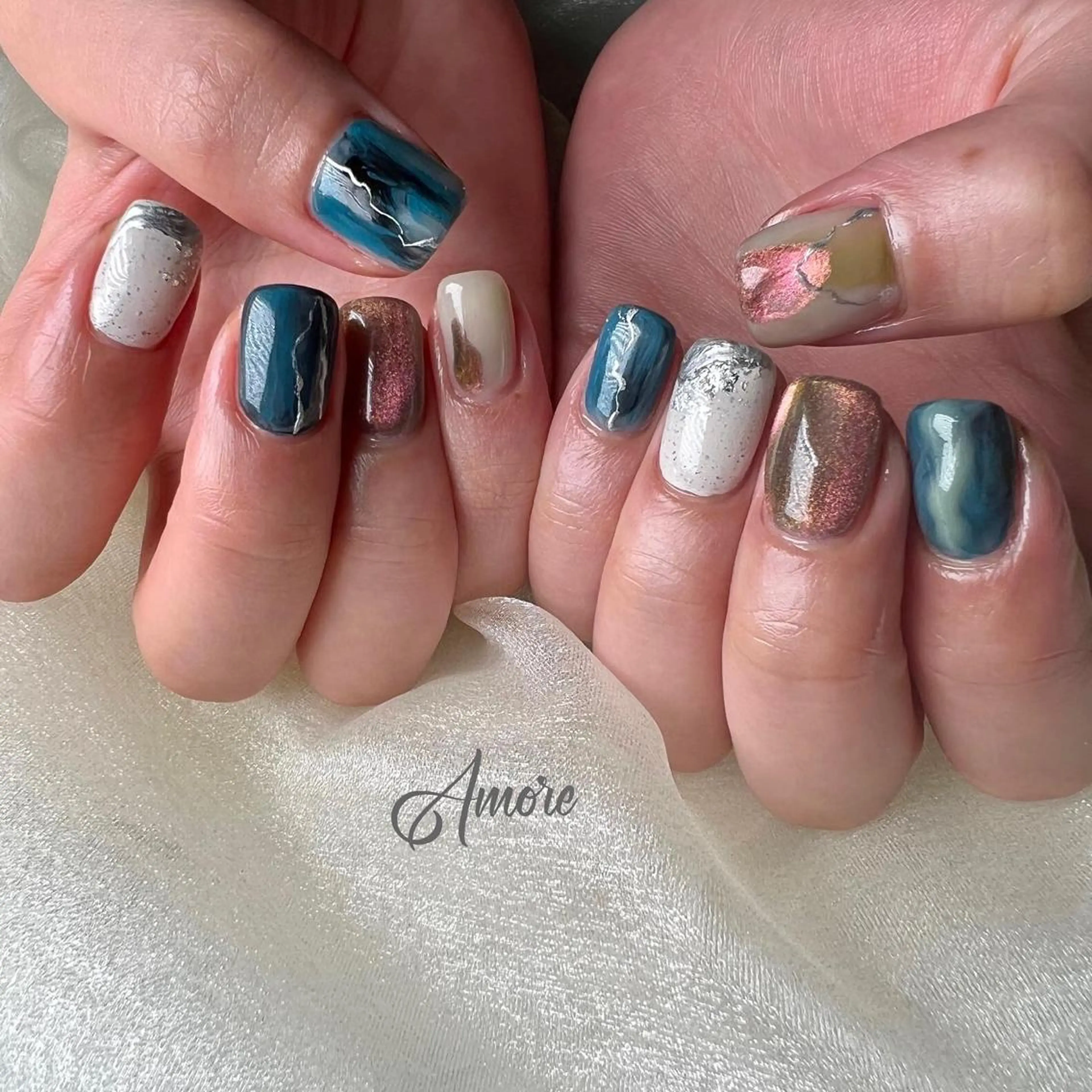 ネイル ジェルネイル 氷ネイル・うるうるネイル マグネットネイル ミラーネイル ニュアンスネイル You kyehwaのネイルデザイン