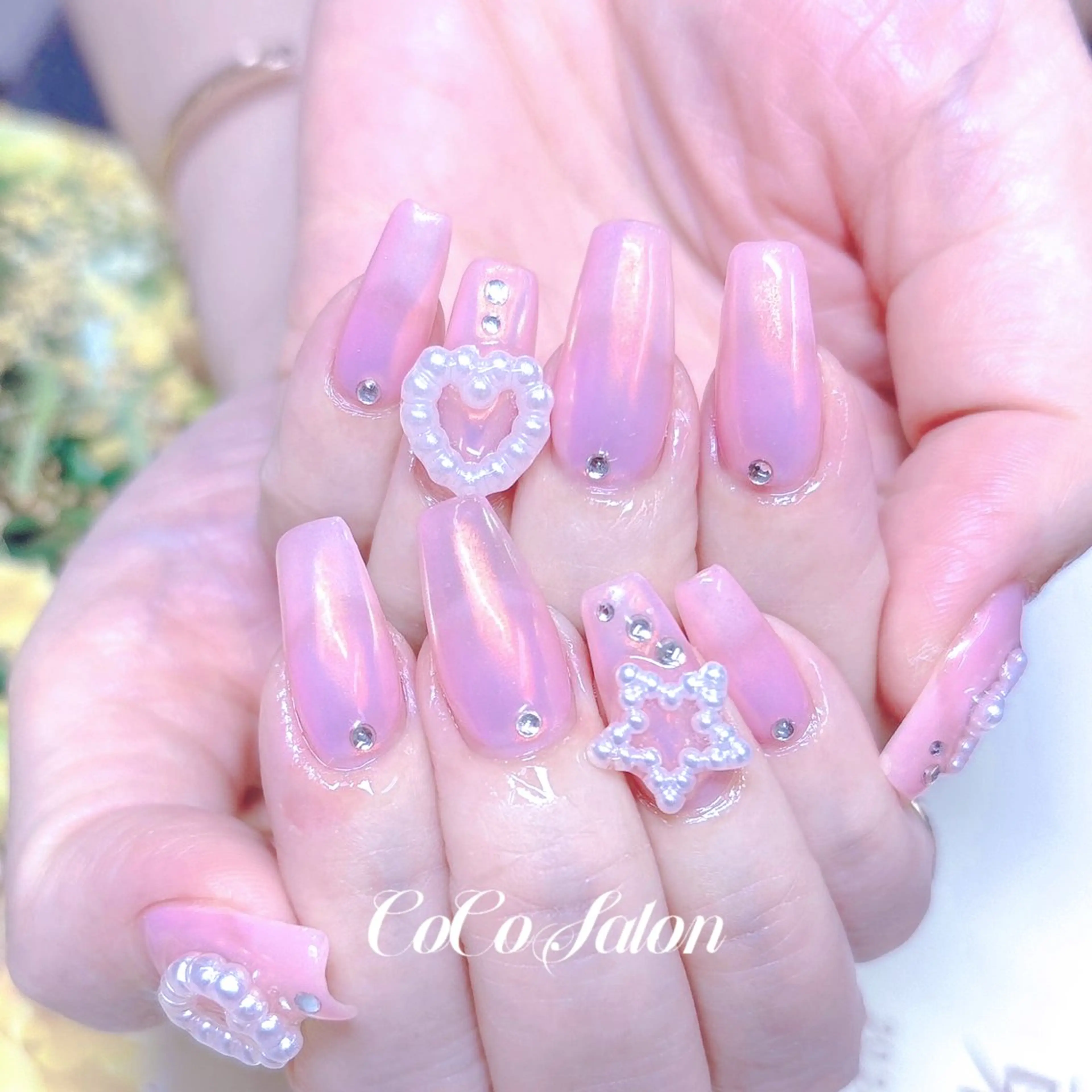 ネイル オーロラネイル 長さ出し ジェルネイル ハート キラキラネイル ハンドネイル CoCoSalon ネイル/まつ毛予約のネイルデザイン