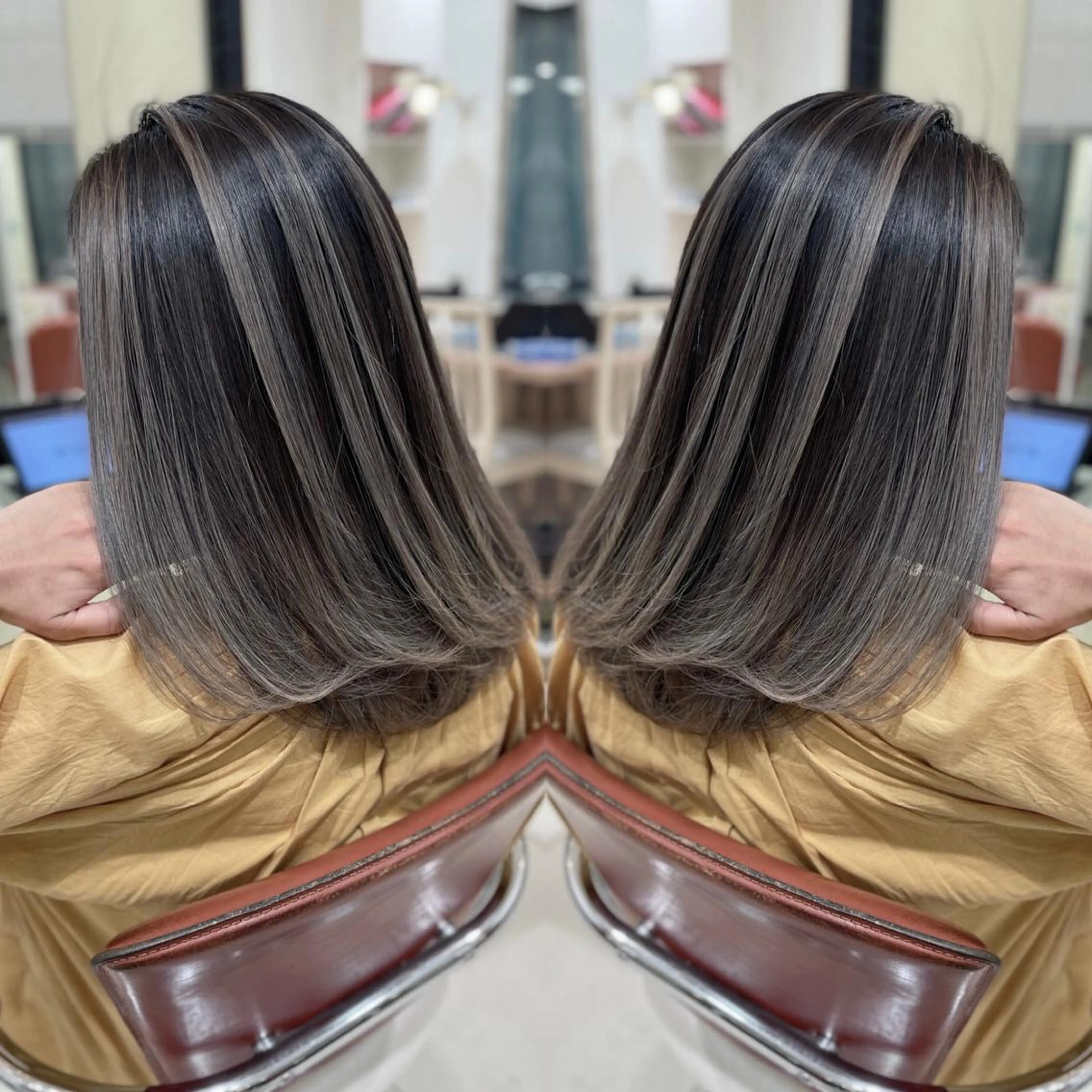 セミロング カット ヘアカラー Y Uのヘアスタイル