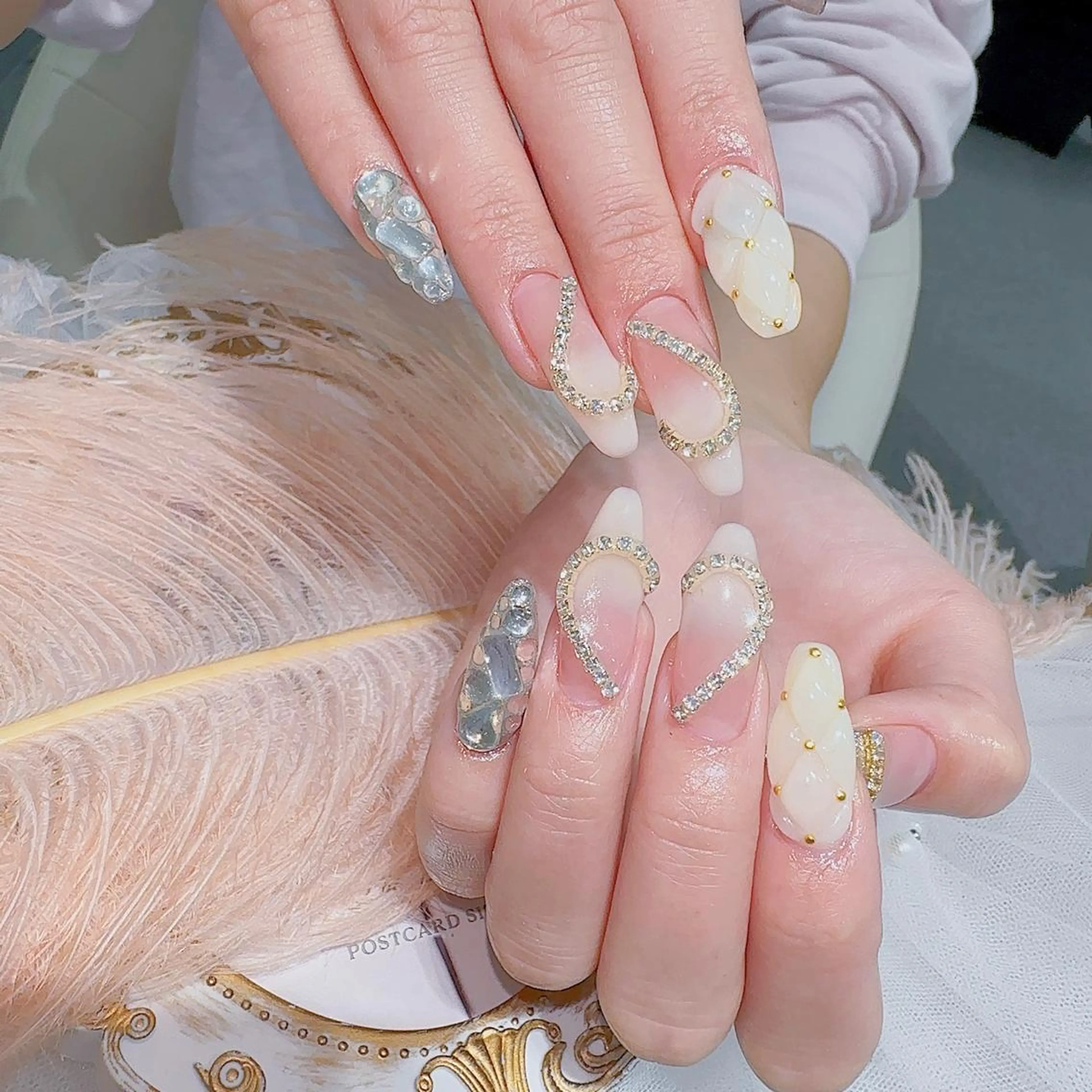 ネイル ハンドネイル Queens momoのネイルデザイン