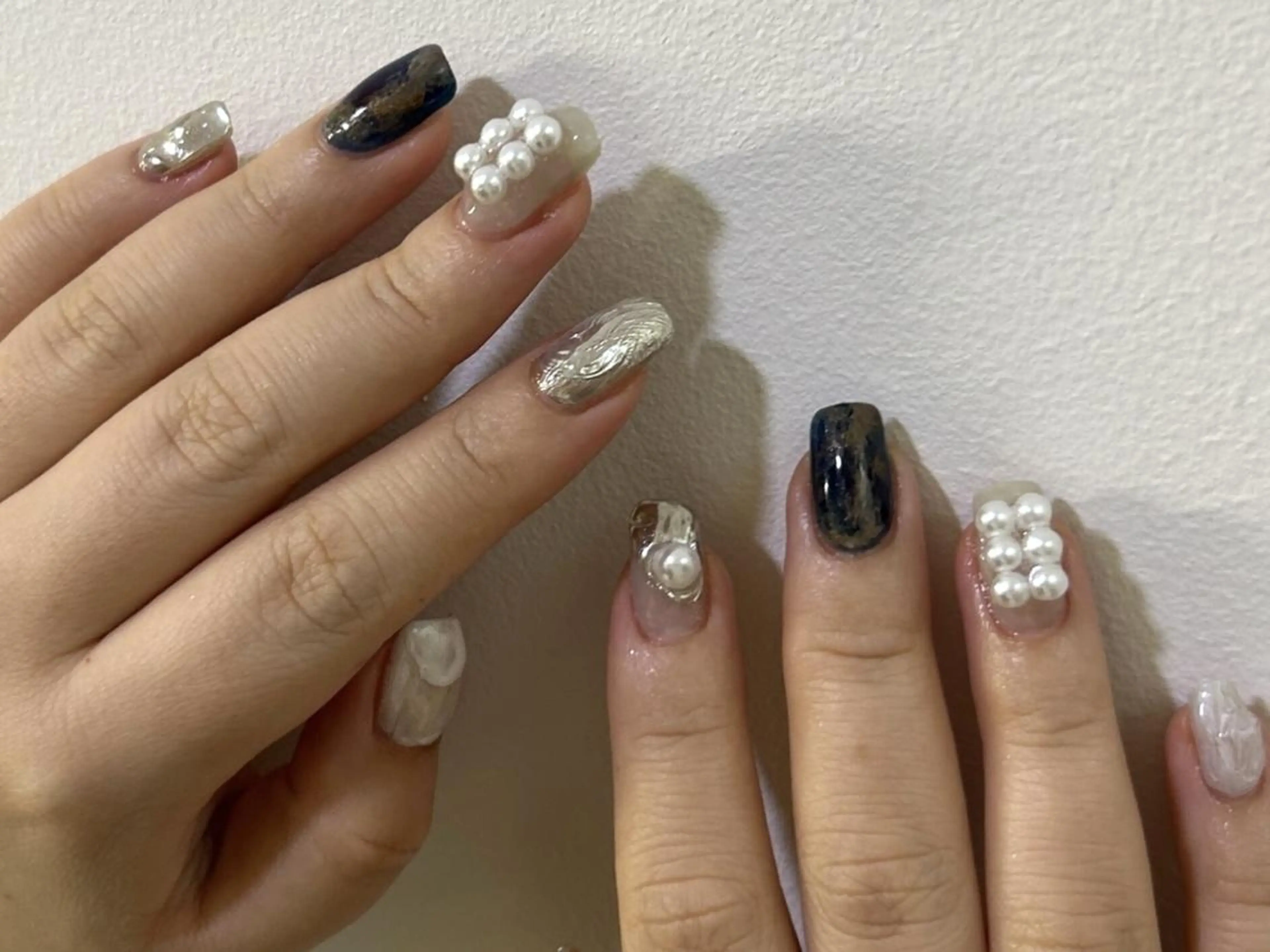 ネイル ジェルネイル 韓国ネイル ニュアンスネイル ワンホンネイル nailstudio eviz新宿店のネイルデザイン