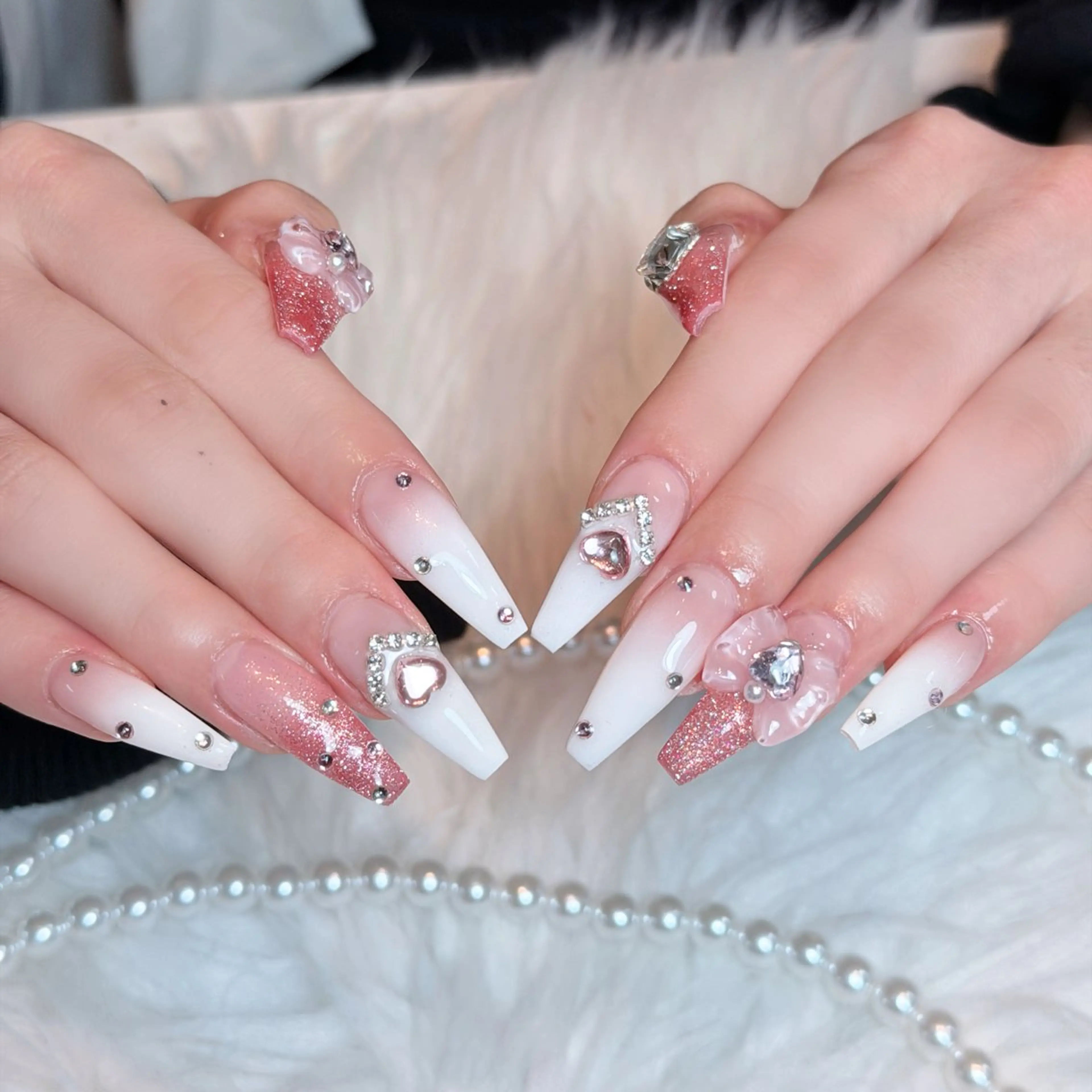 ネイル オーロラネイル ボルドー ブラウン 氷ネイル・うるうるネイル キラキラネイル ハンドネイル Julli NailStudioのネイルデザイン