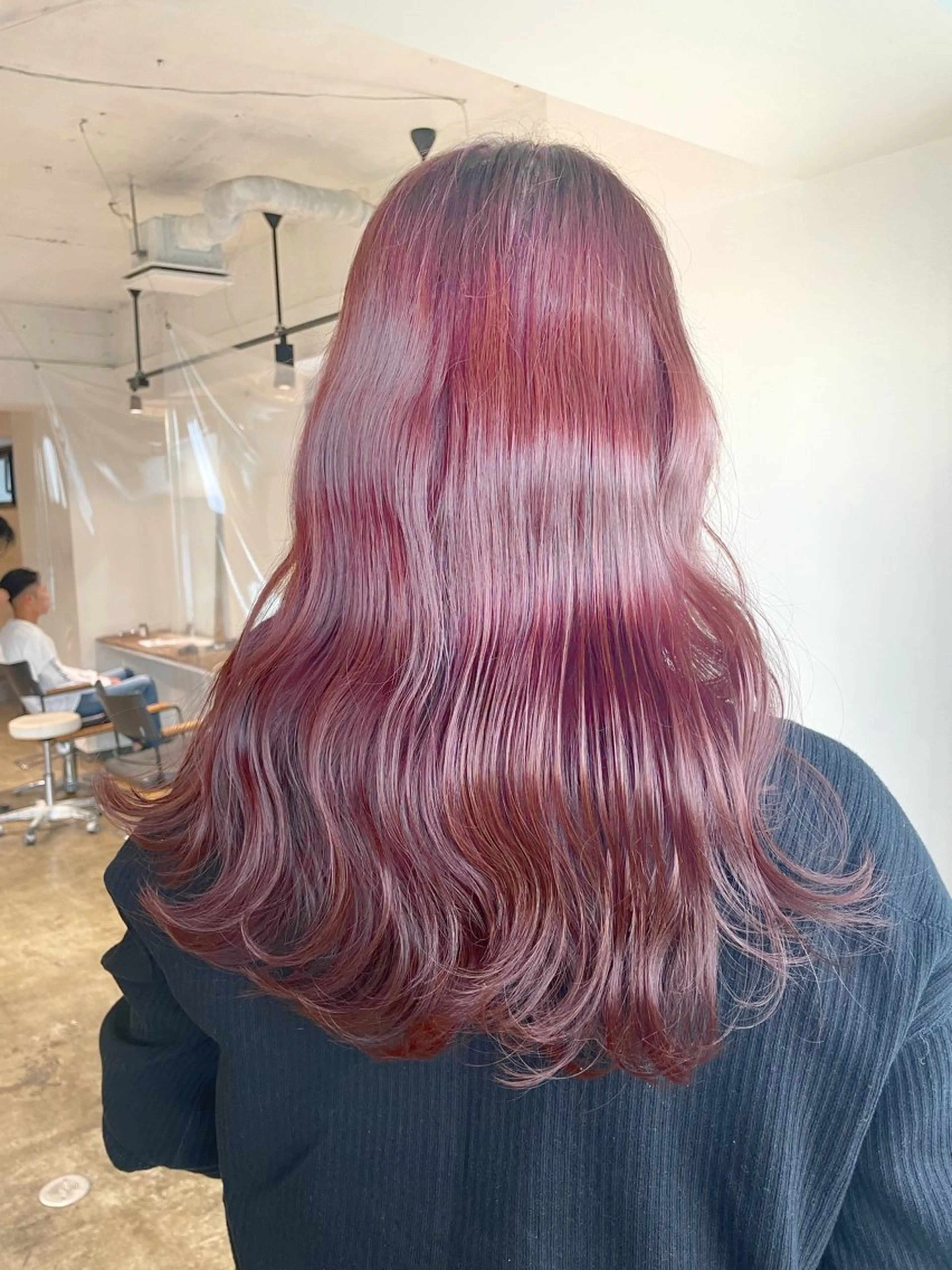 ロング カラー ブリーチ ボルドーカラー ブリーチなしカラー 暖色カラー🍒 ケアブリーチ/akiのヘアスタイル