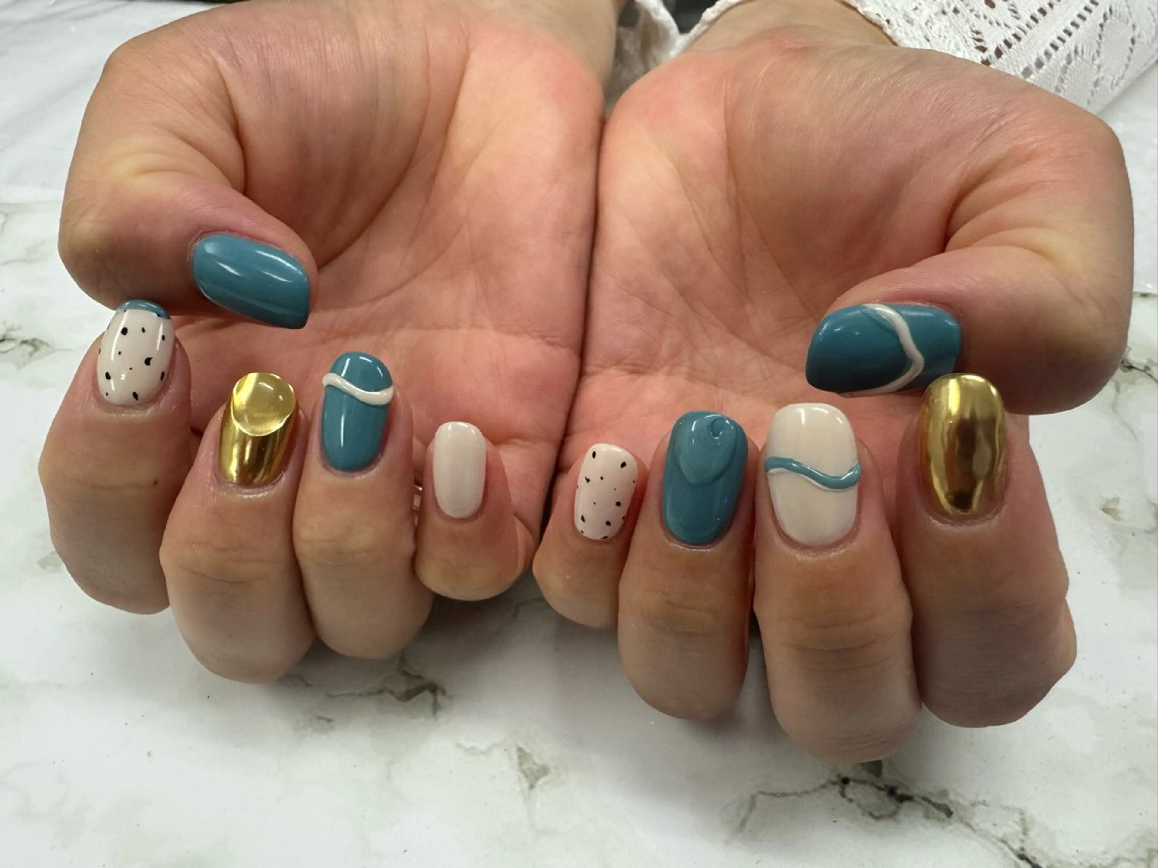 ネイル 黒田 愛理のネイルデザイン