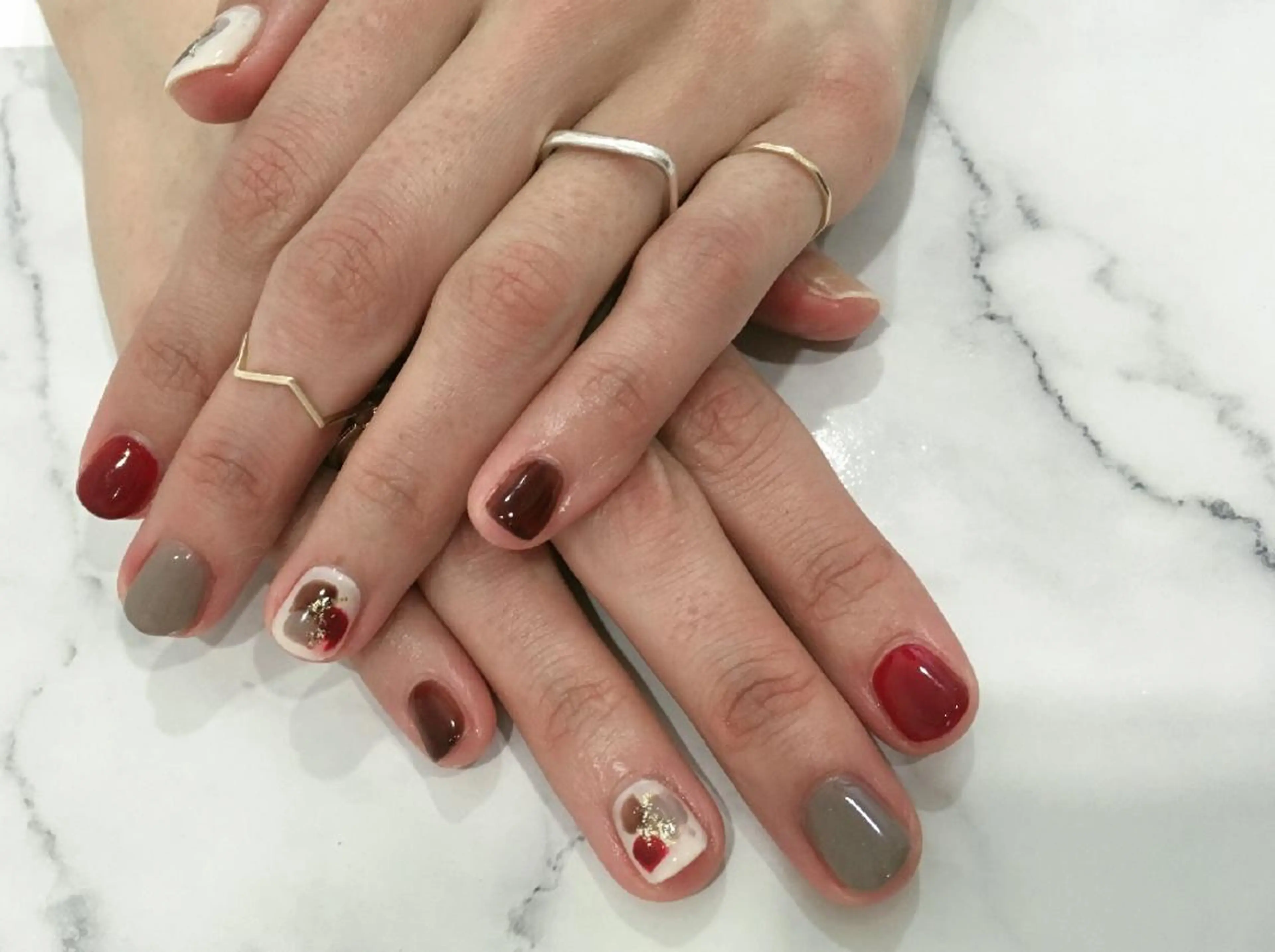 ネイル ボルドー フラワーネイル ハンドネイル ネイル＆フラワーサロン〜Ri✦hiro〜鳥栖店所属・HIRATA RIEのネイルデザイン