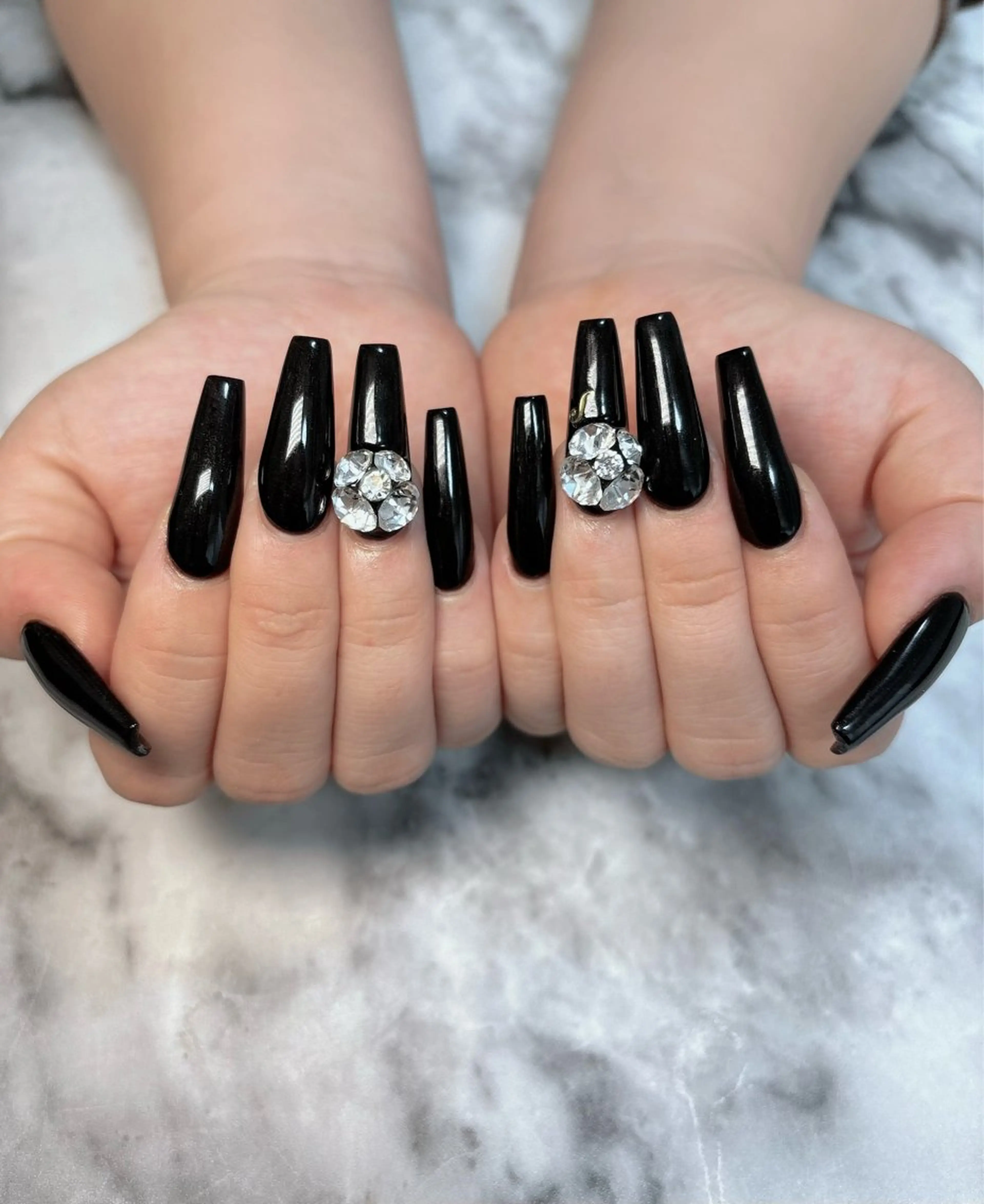 ネイル ロングネイル ハンドネイル salon de belnetta所属・kayo 💅のネイルデザイン