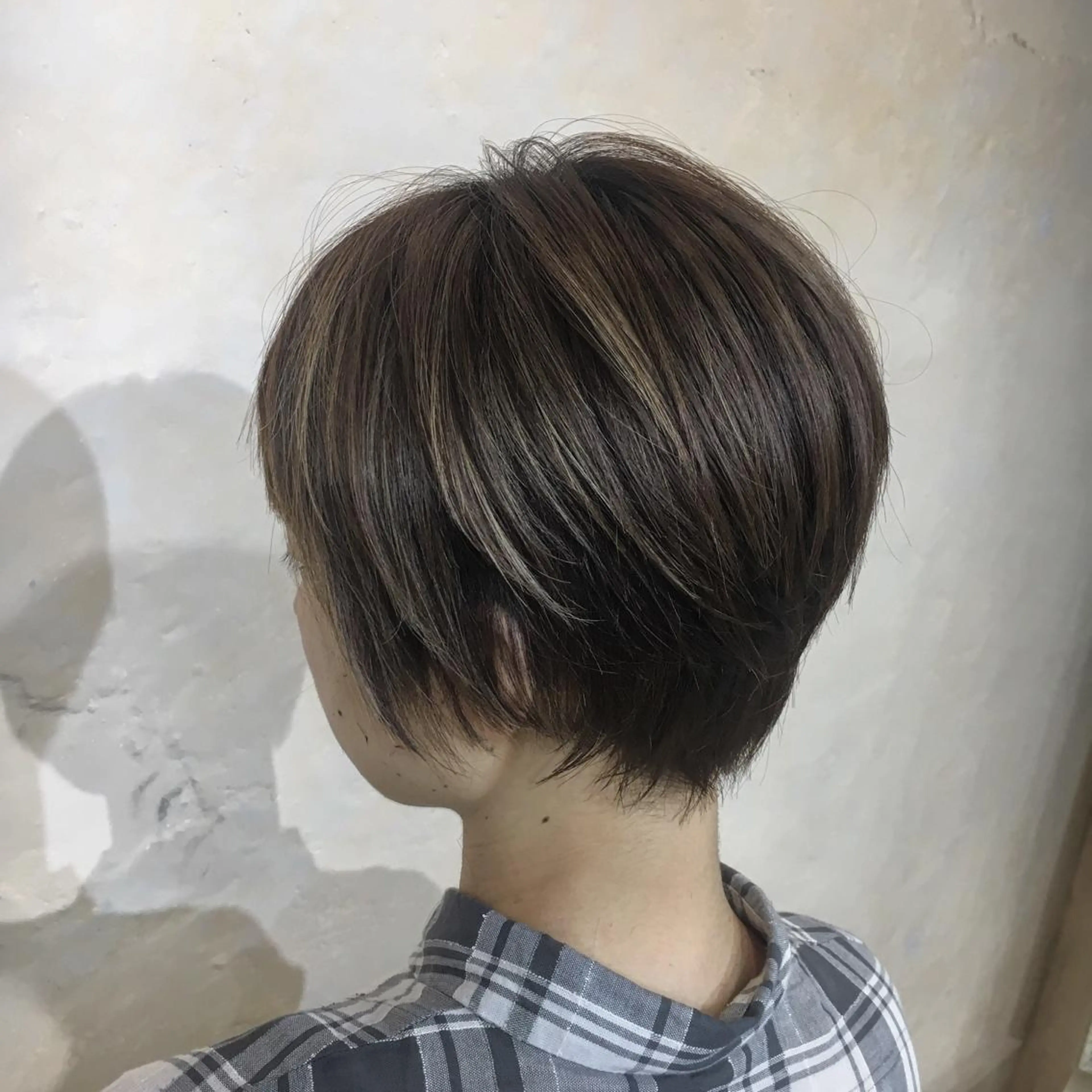 ショート カラー パーマ ヘアアレンジ メンズ キッズ ネイル マツエク・マツパ 結婚式・ブライダル メンズバレイヤージュ メンズハイライト メンズパーマ バレイヤージュ 角床直哉 カラーカットNO 1のヘアスタイル