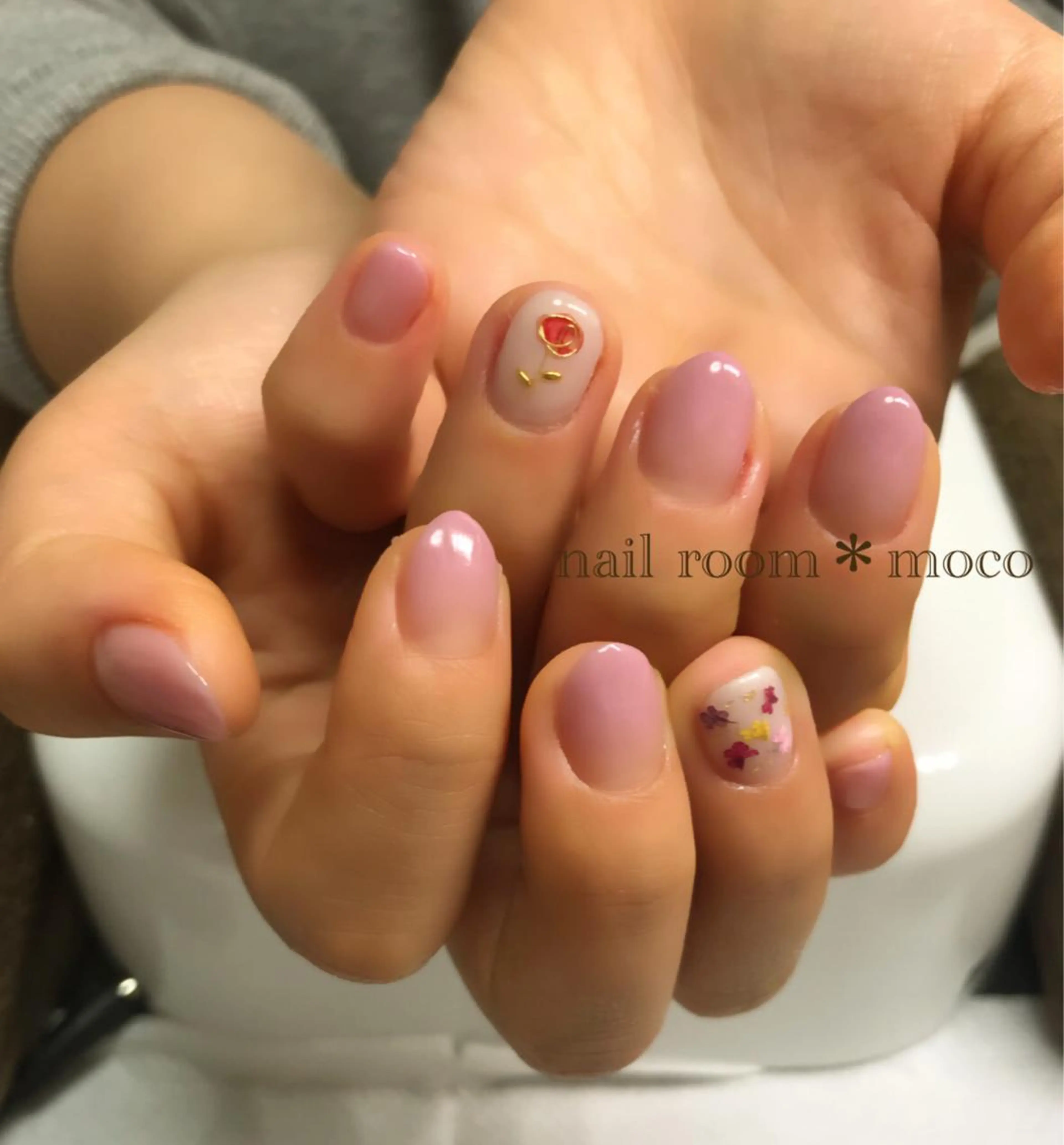 ネイル グラデーション nailroom mocoのネイルデザイン