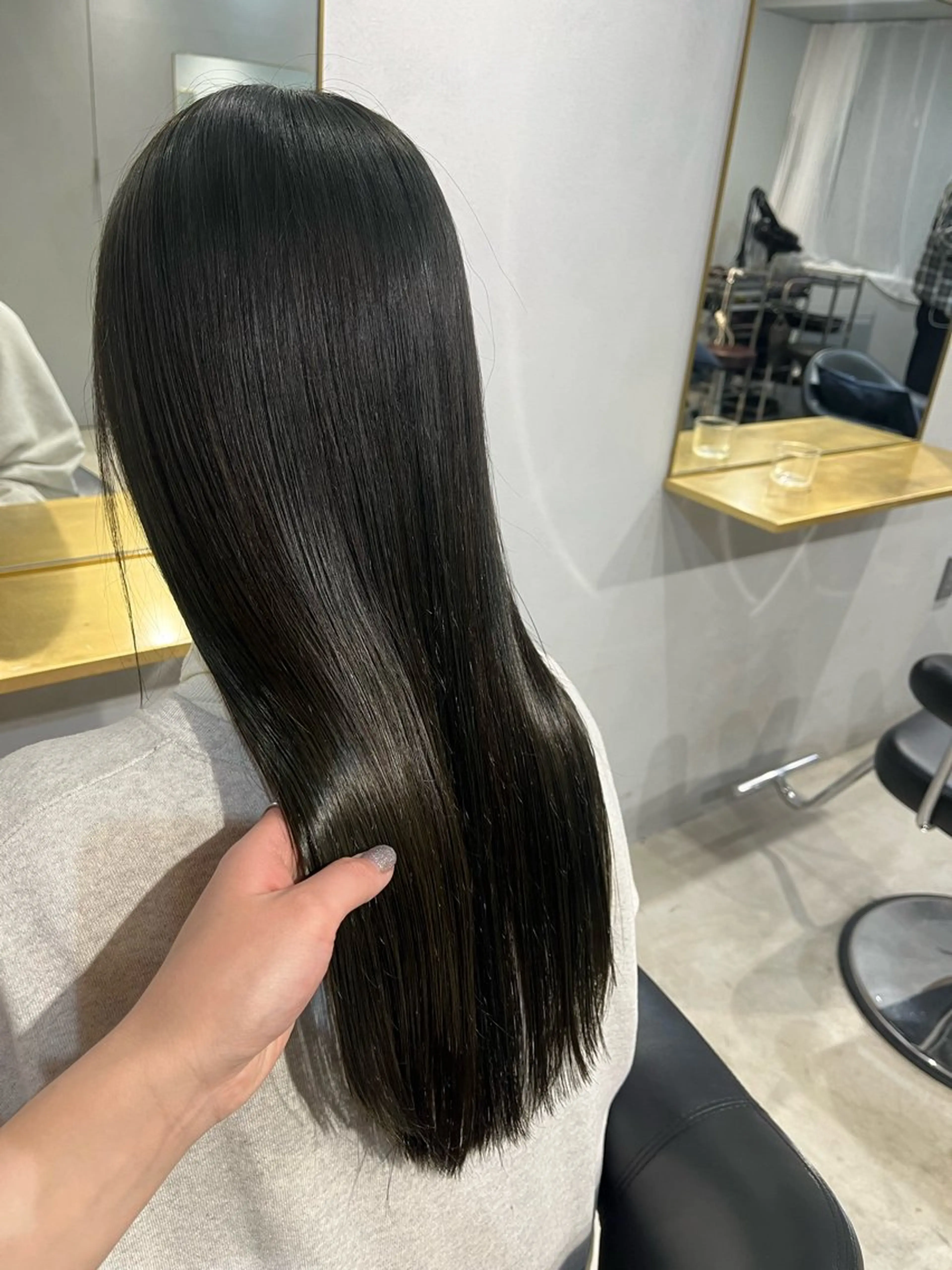 カラー 【arc】 佐藤未希穂/レイヤーのヘアスタイル