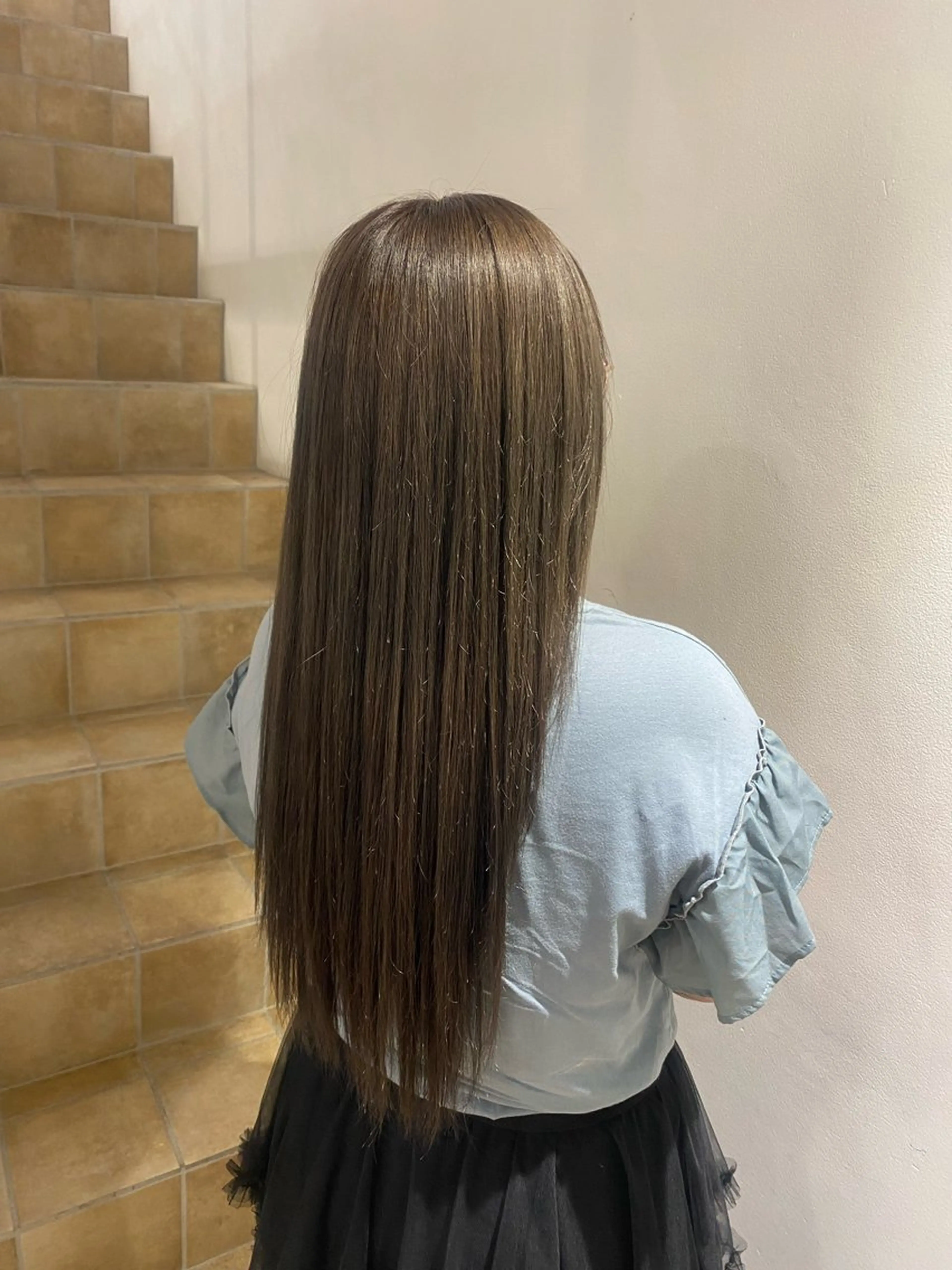 ロング カラー BUZZ 自由が丘所属・niimi rimuのヘアスタイル