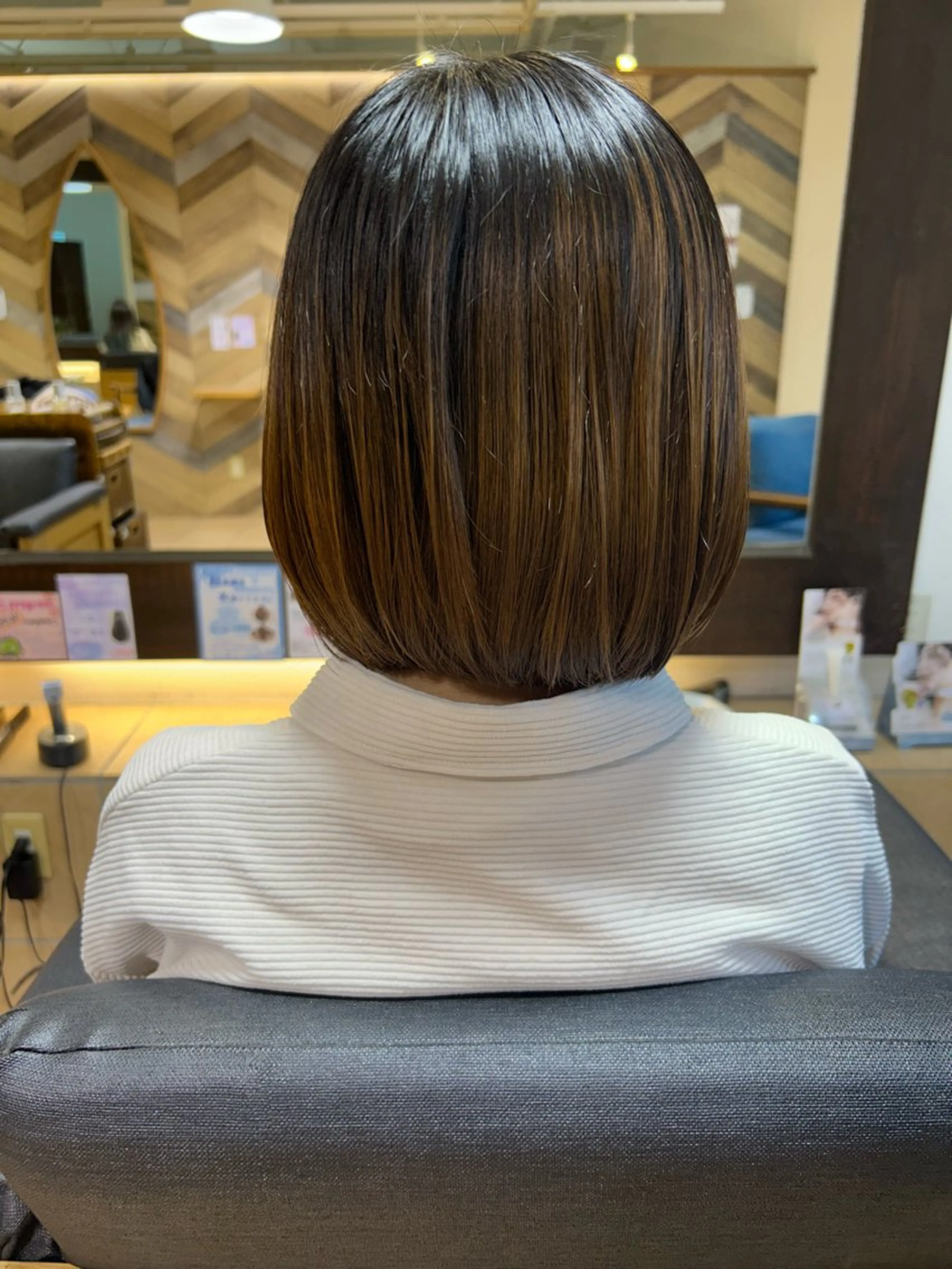 ショート ボブ 宮川 桃英のヘアスタイル