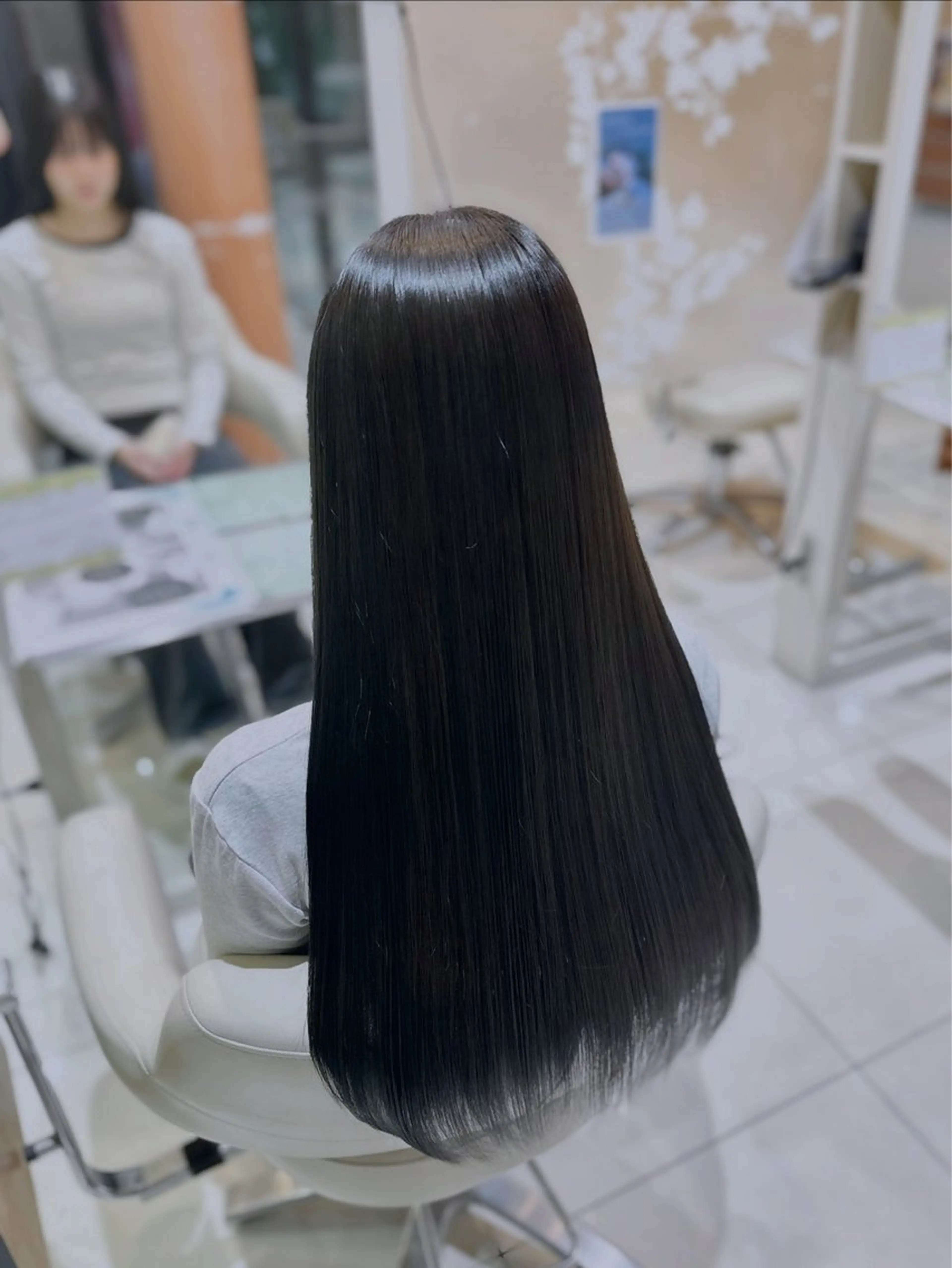 ロング カラー 黒髪 ブルーカラー ブルーブラック 透明感カラー ハイトーン / 浜松 / フェルナンダのヘアスタイル