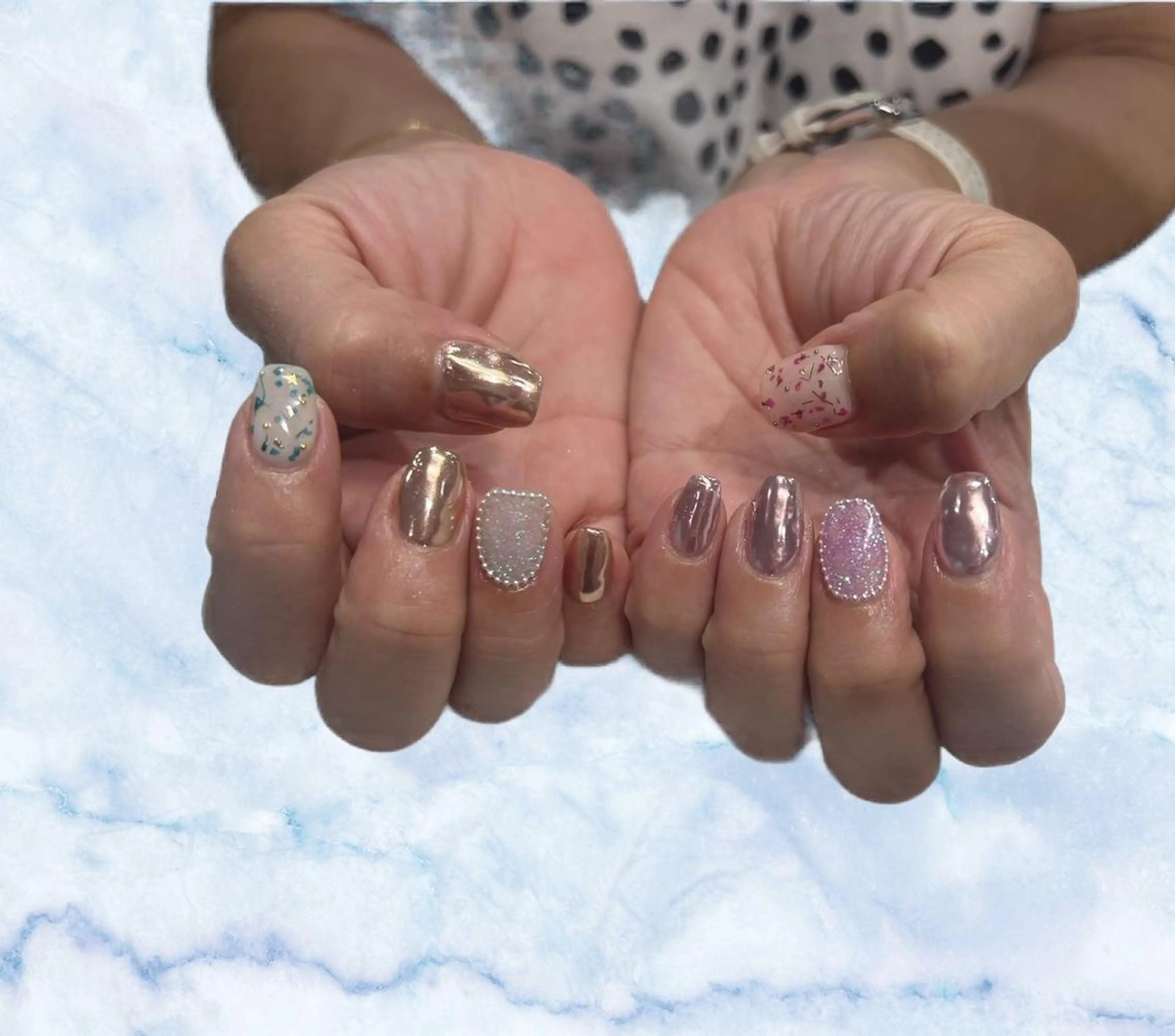 ネイル フラワーネイル ジェルネイル Nail Salon Lindaのネイルデザイン