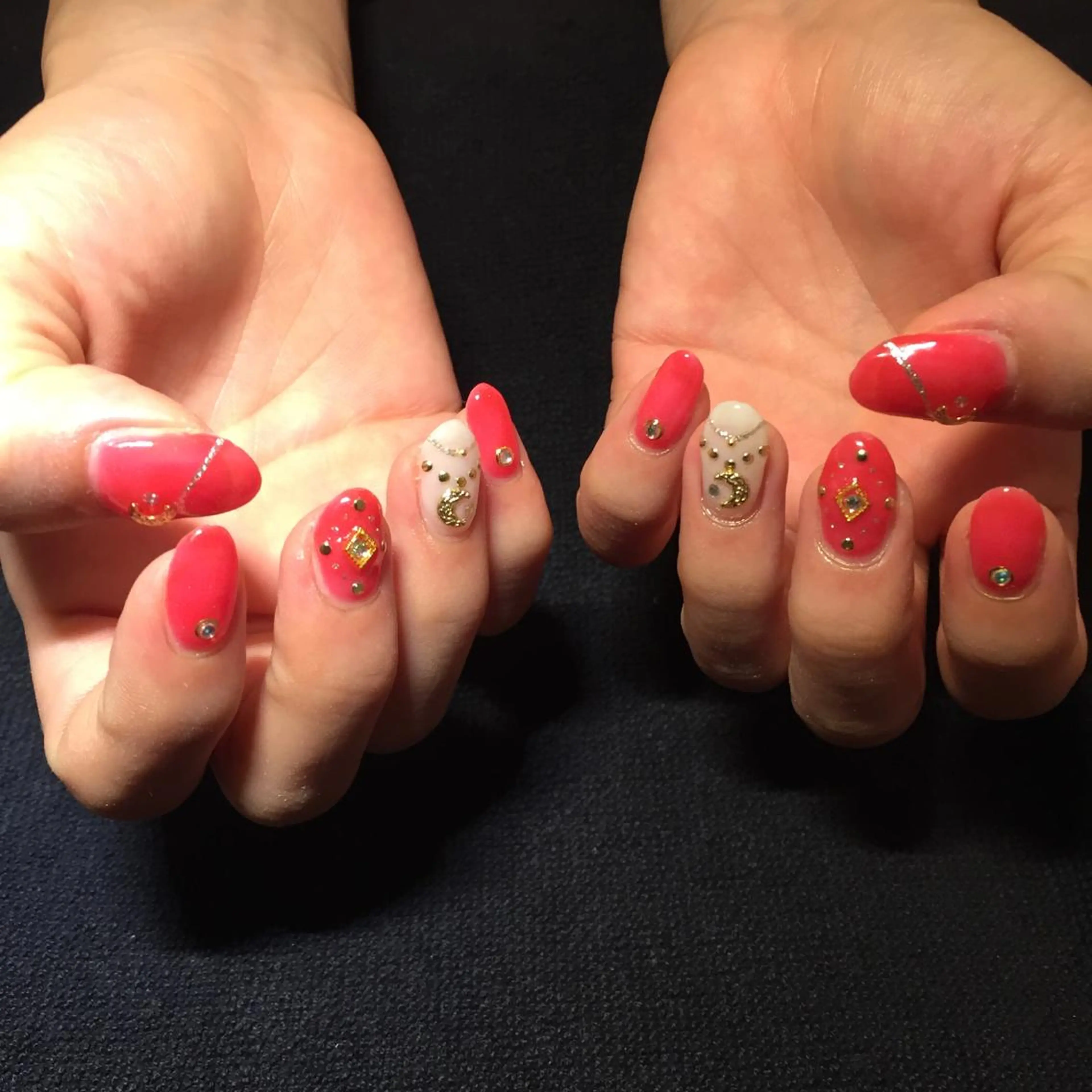 ネイル BANBINANAIL所属・イリネコ マリのネイルデザイン