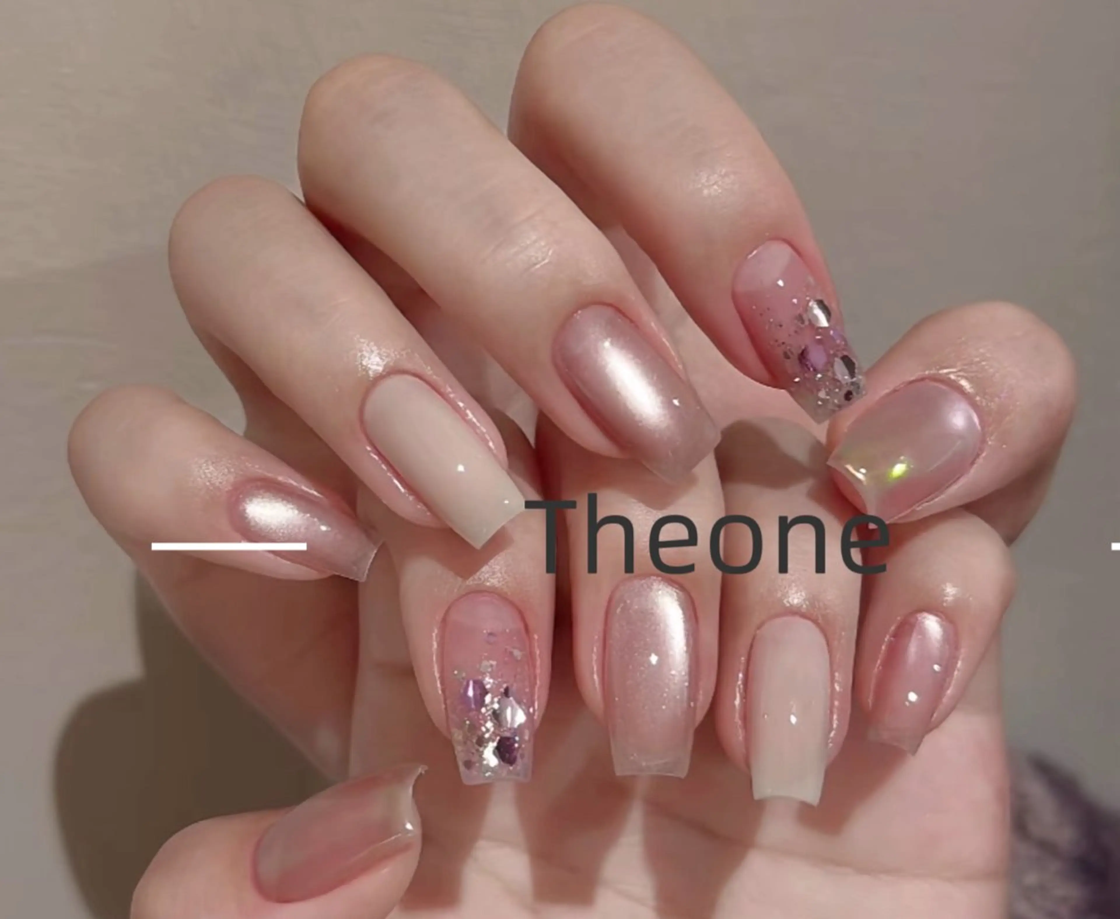 ネイル THE ONE 杉山のネイルデザイン