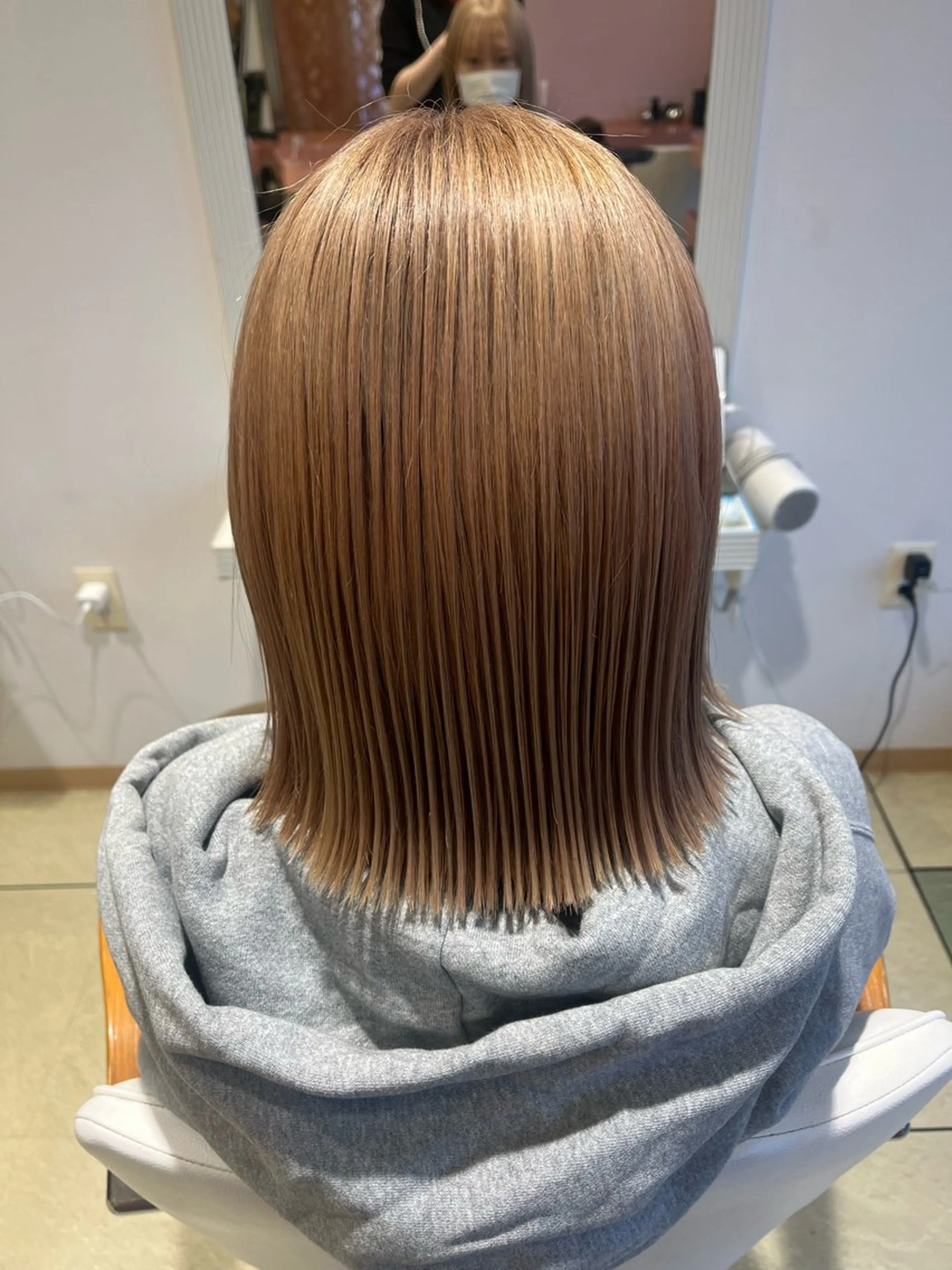 ミディアム カラー カット ヘアカラー トリートメント ベージュカラー⌇﻿ くびれヘア.𐙚心音のヘアスタイル
