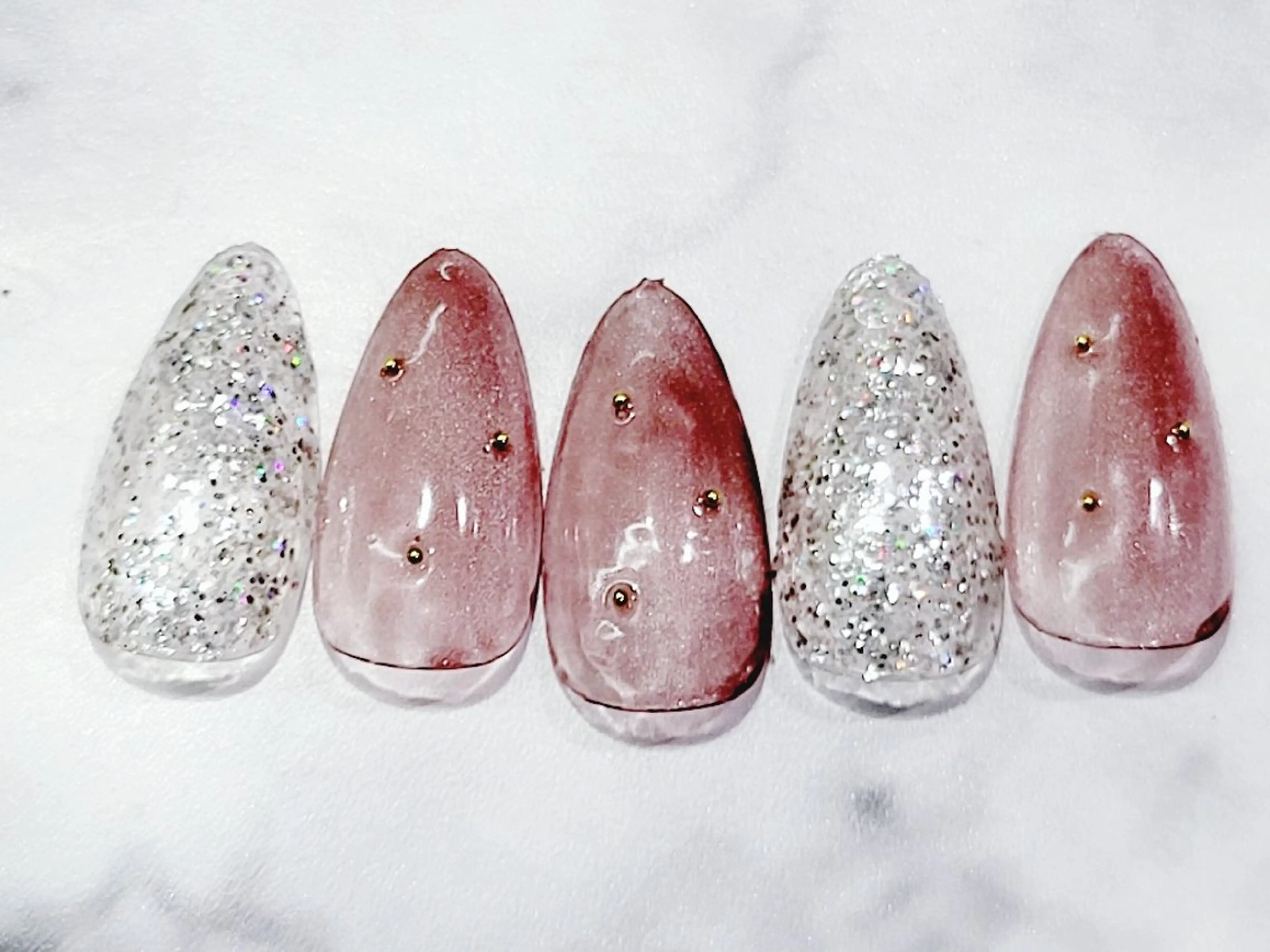 ネイル アートネイル ゴージャス シンプルネイル ハンドネイル 矢野 美希のネイルデザイン