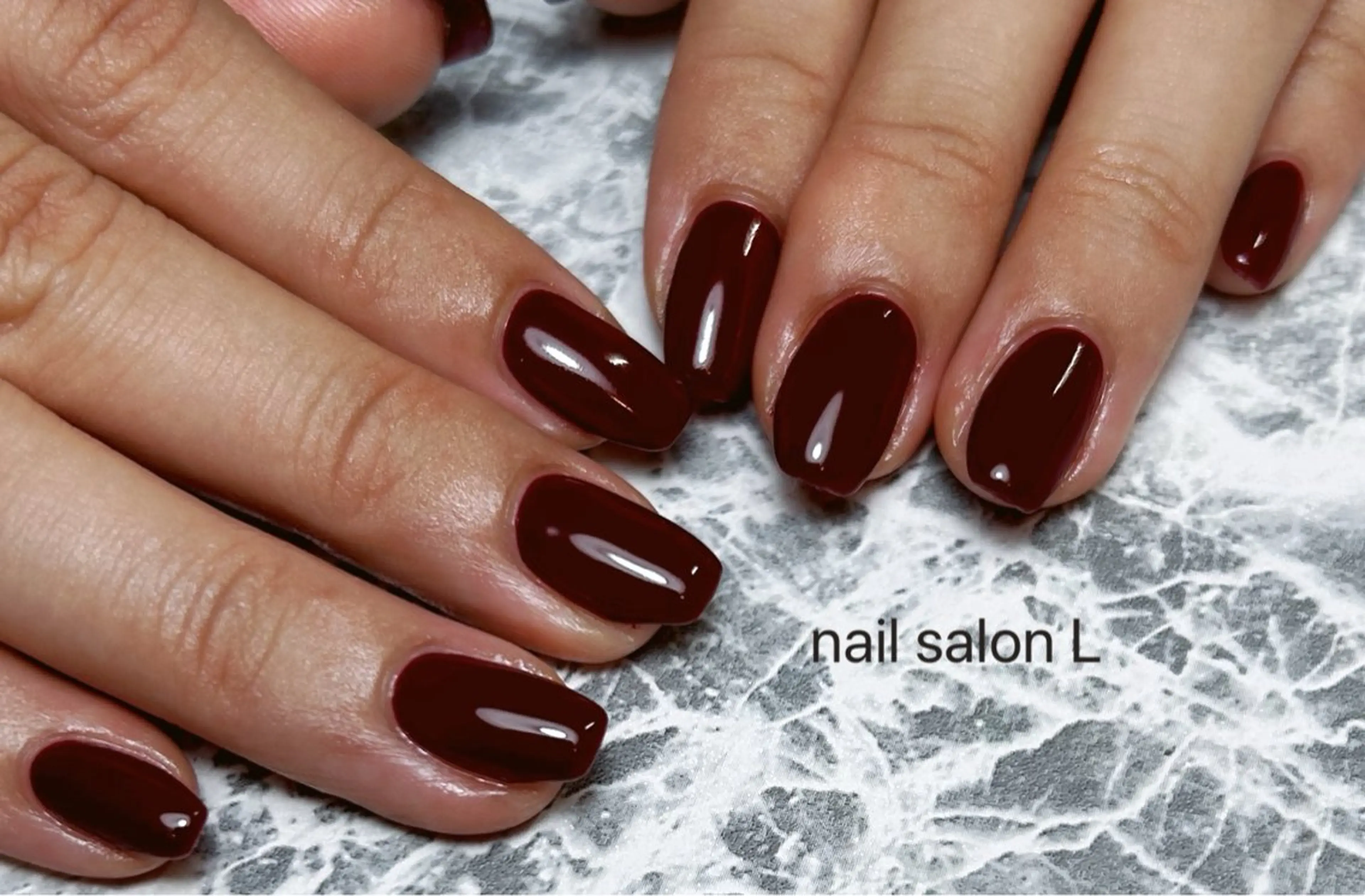 ネイル ボルドー ワンカラーネイル ハンドネイル 吉川市 ネイルサロンLのネイルデザイン