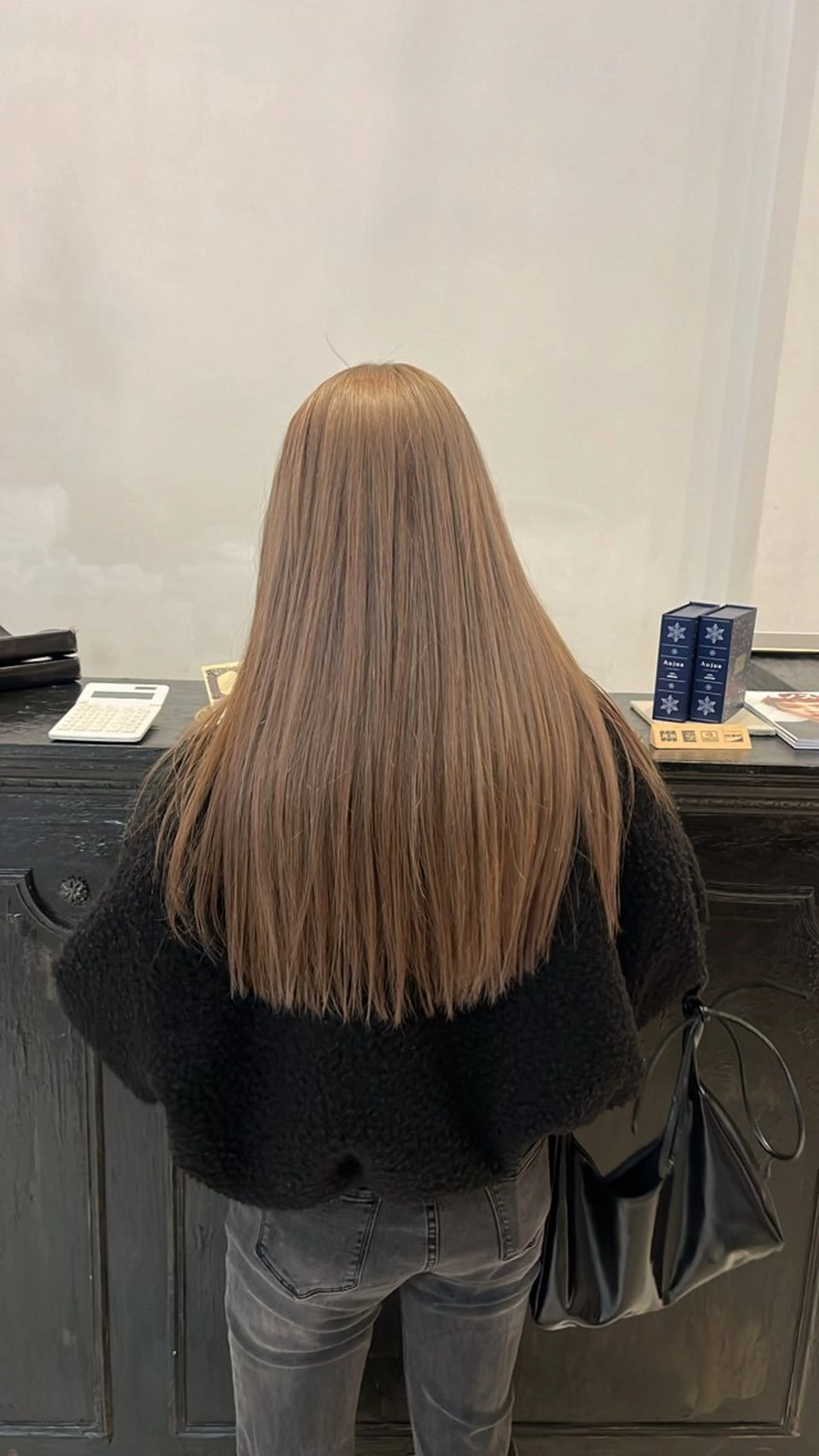 ロング カラー ベージュカラー ミルクティーベージュ カット ヘアカラー トリートメント 【中村公園】小山 蒼生のヘアスタイル