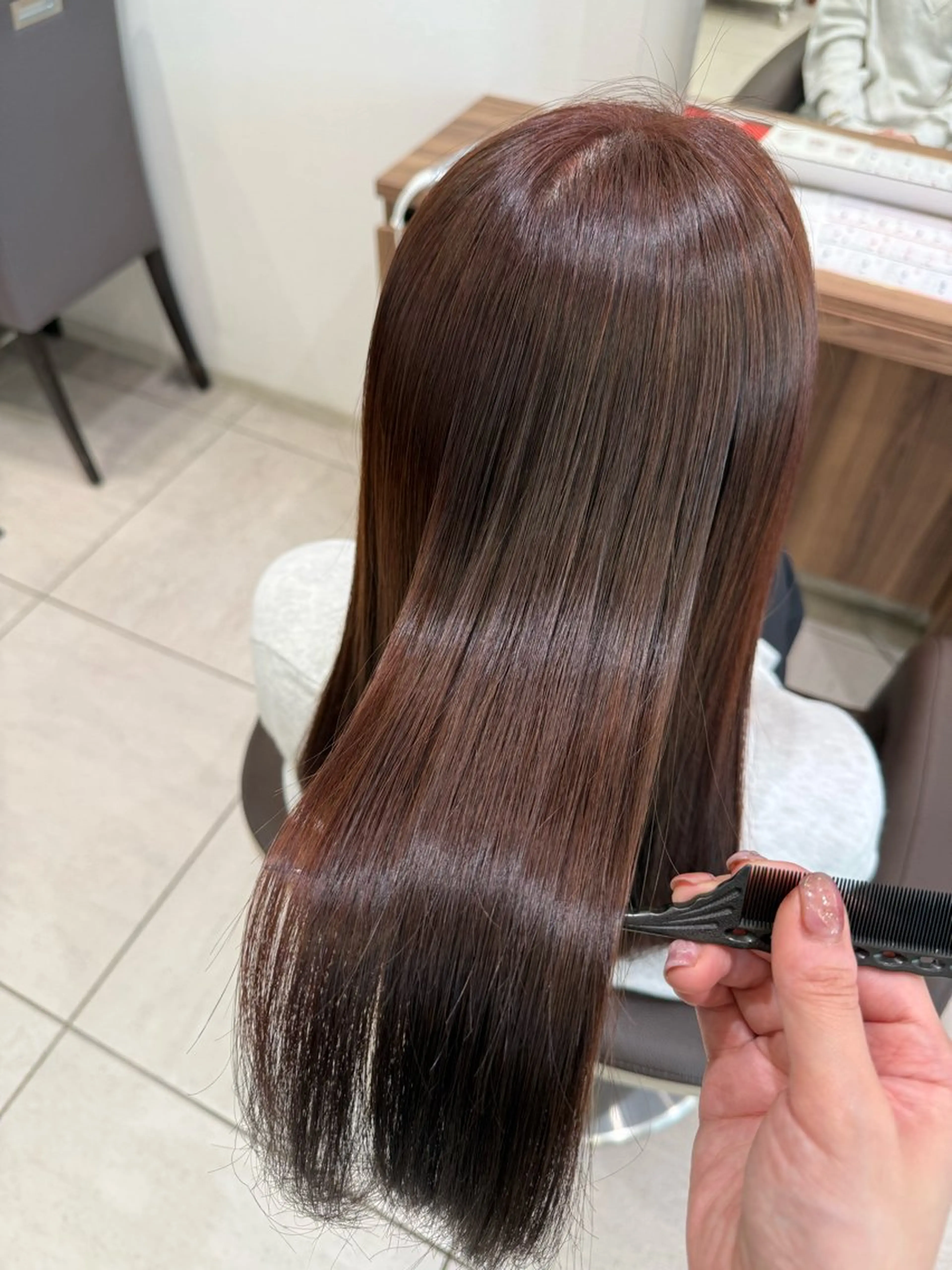 ロング カット ヘアカラー 藤井 真奈美のヘアスタイル