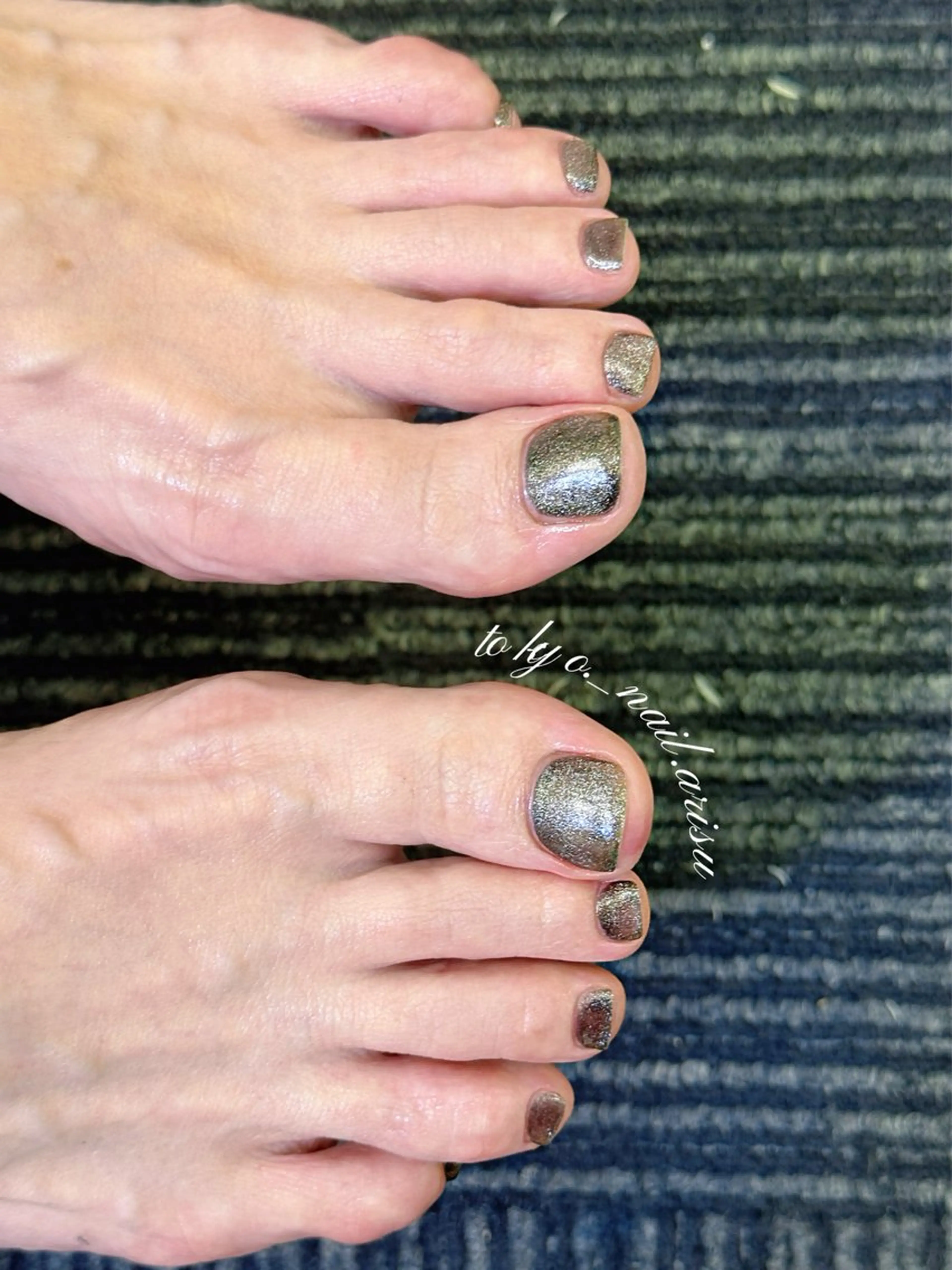 ネイル マグネットネイル シンプルネイル 夏ネイル フットネイル ア リスのネイルデザイン