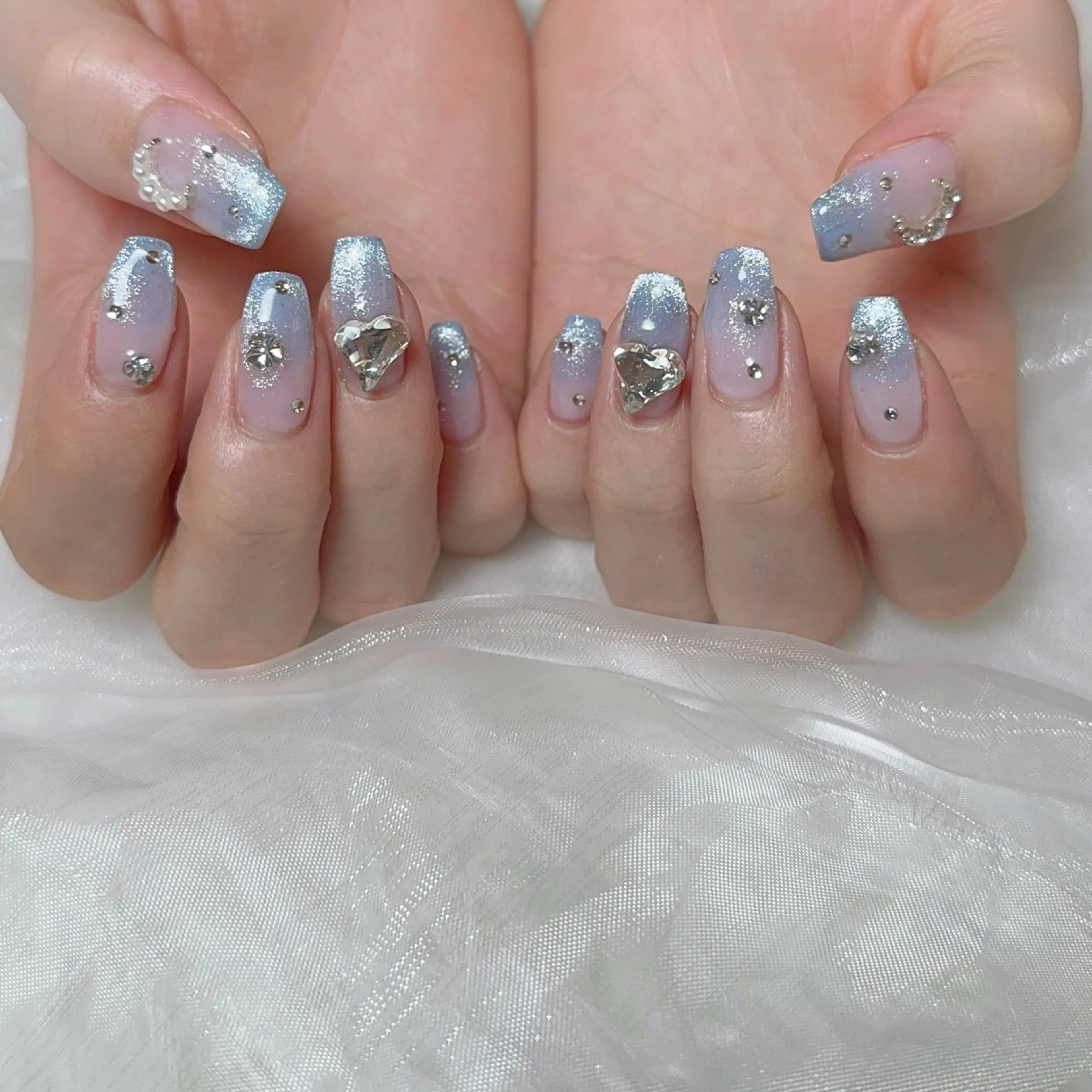 ネイル Laula🤍 ayakaのネイルデザイン