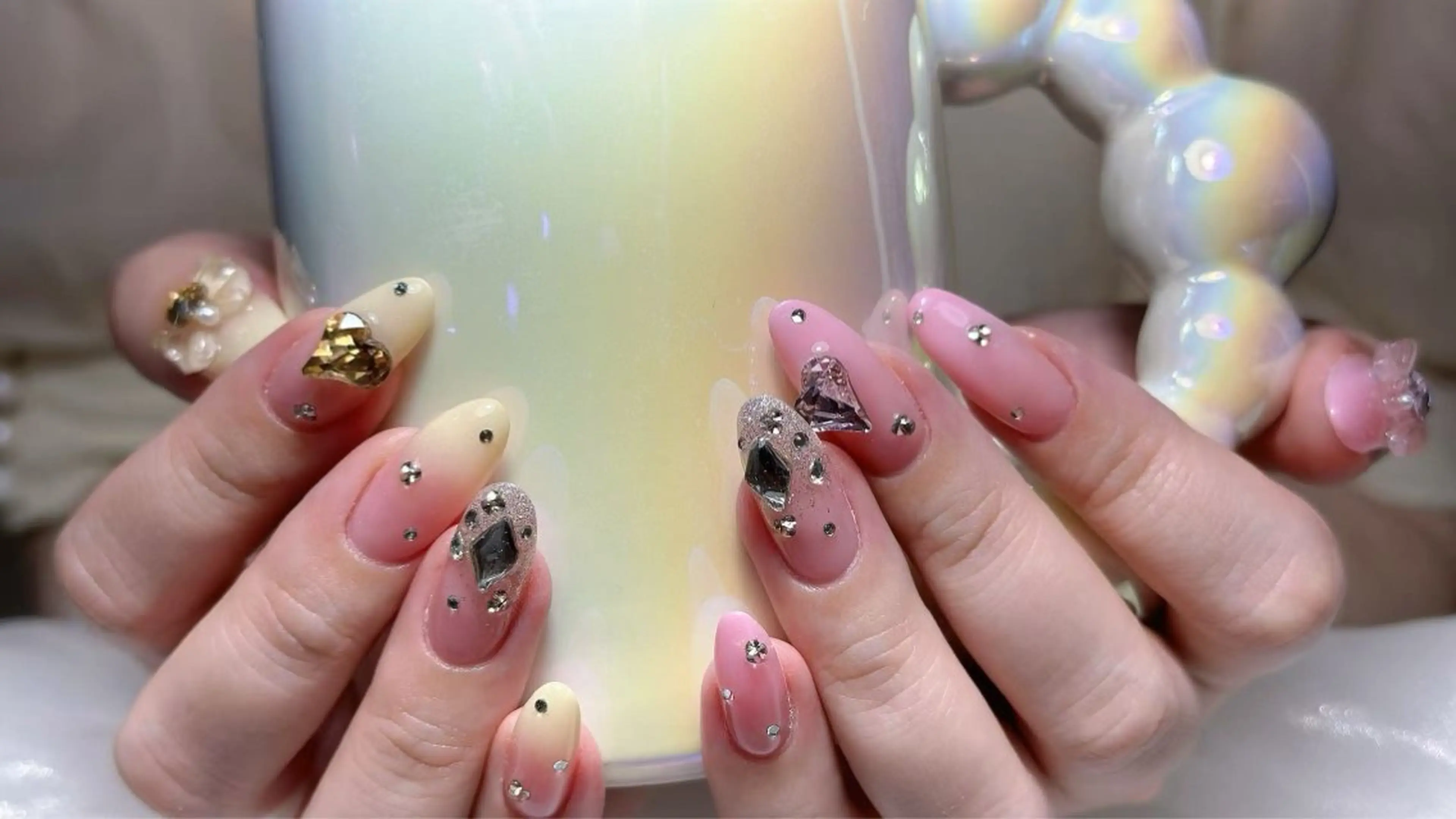 ショート 荒井 由佳のネイルデザイン