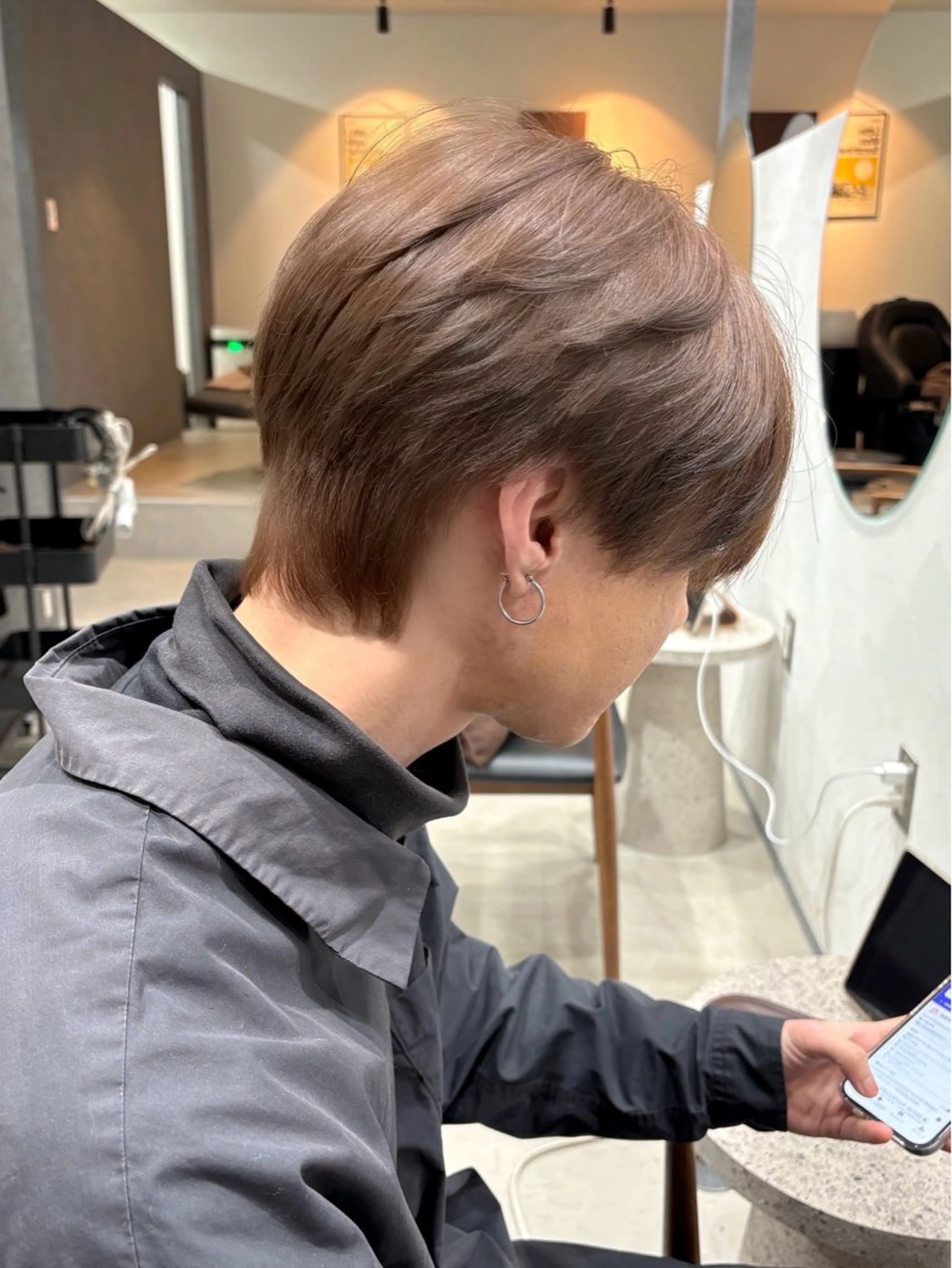 ショート カラー メンズ ベージュカラー ヘアカラー カット/無造作パーマ /艶カラー✂️ユウトのヘアスタイル