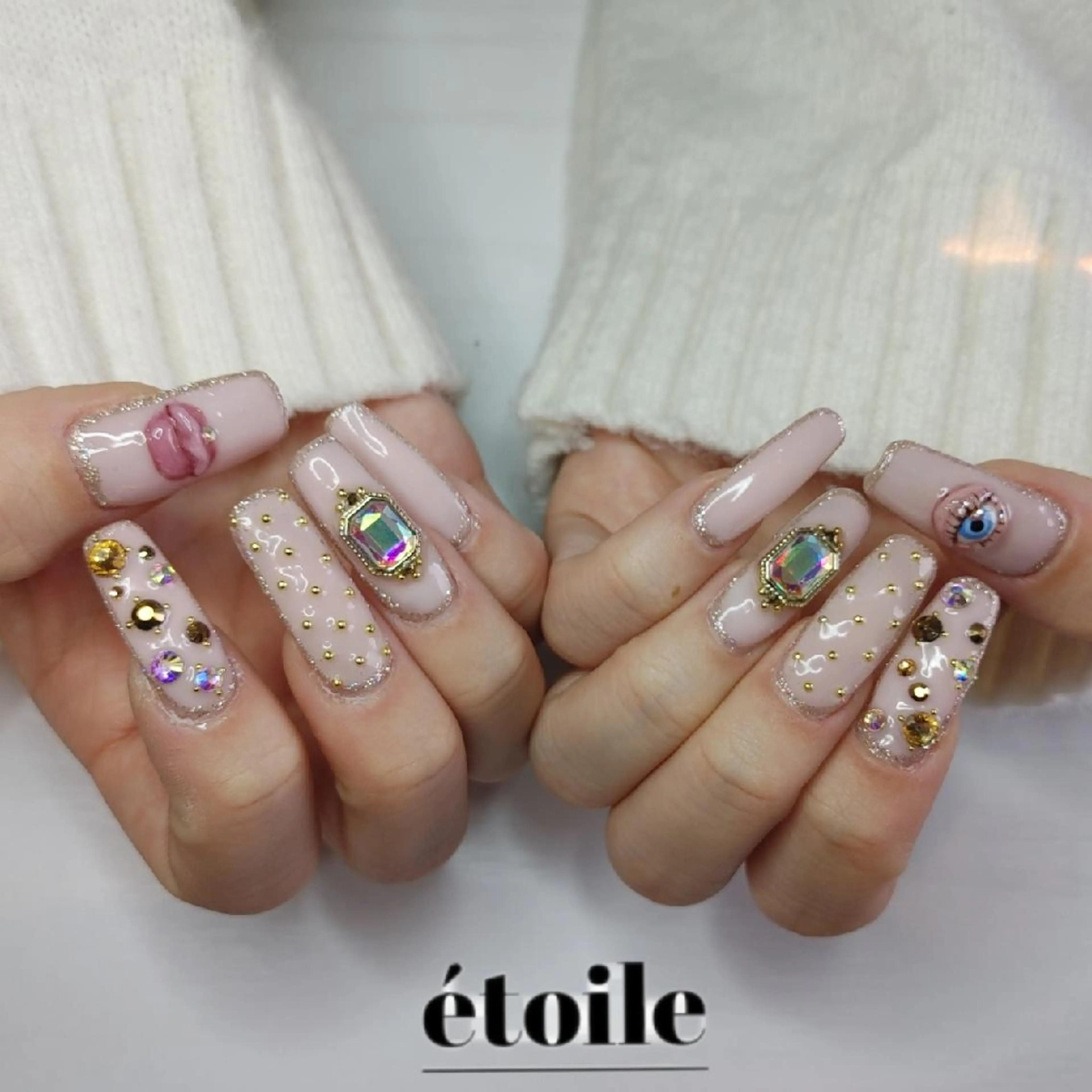 ネイル étoile(エトワール)所属・山田 可愛のネイルデザイン