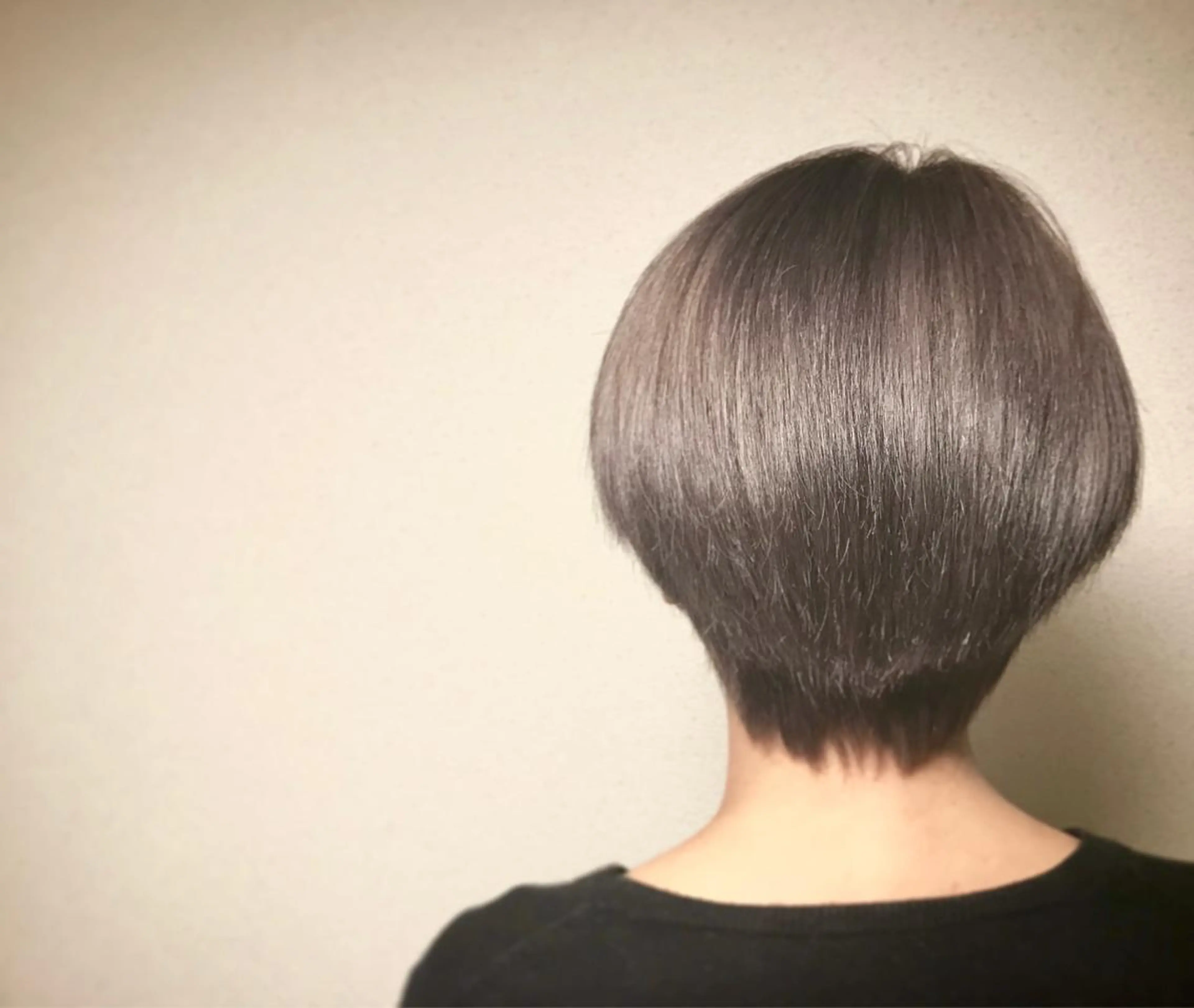 ショート ヘアカラー ✨美髪サラ艶トレンド 橋柿 実紀✨のヘアスタイル