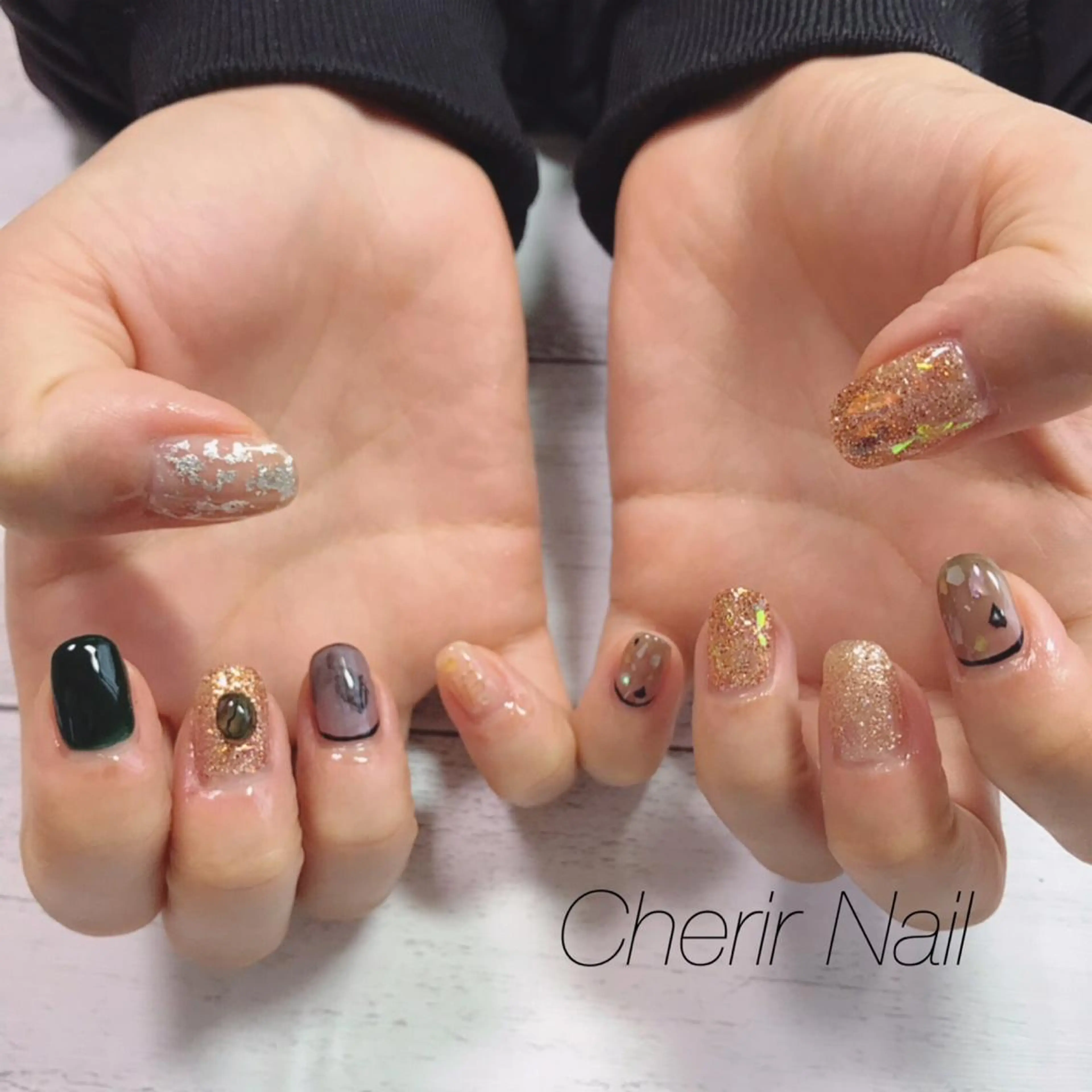 ネイル アートネイル クリアネイル グリーン ラメ(グリッター) ニュアンスネイル Cherirnail kaoriのネイルデザイン