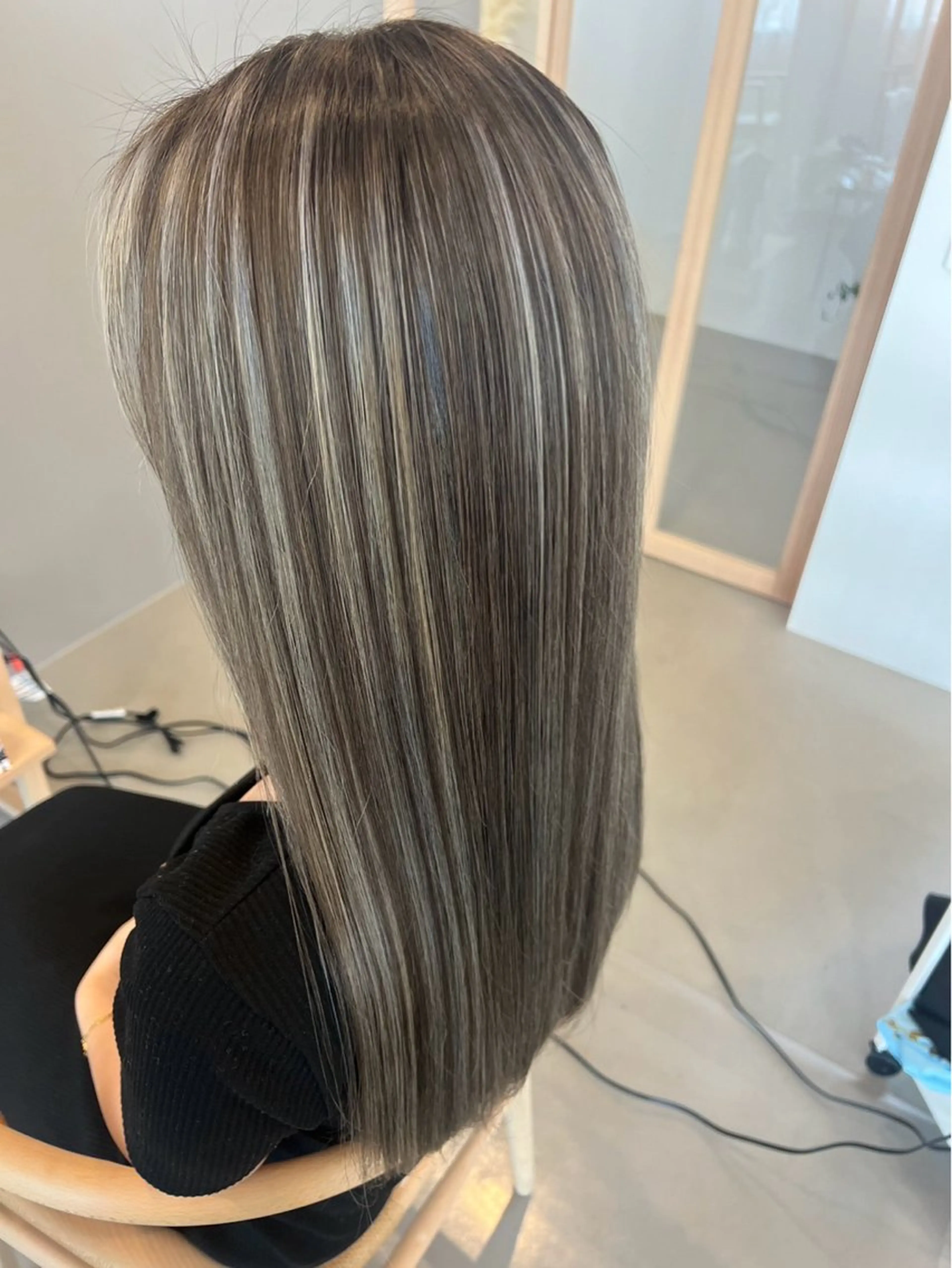 ロング カラー ハイライトカラー ハイライト toca...所属・KANOKA (toca...)のヘアスタイル