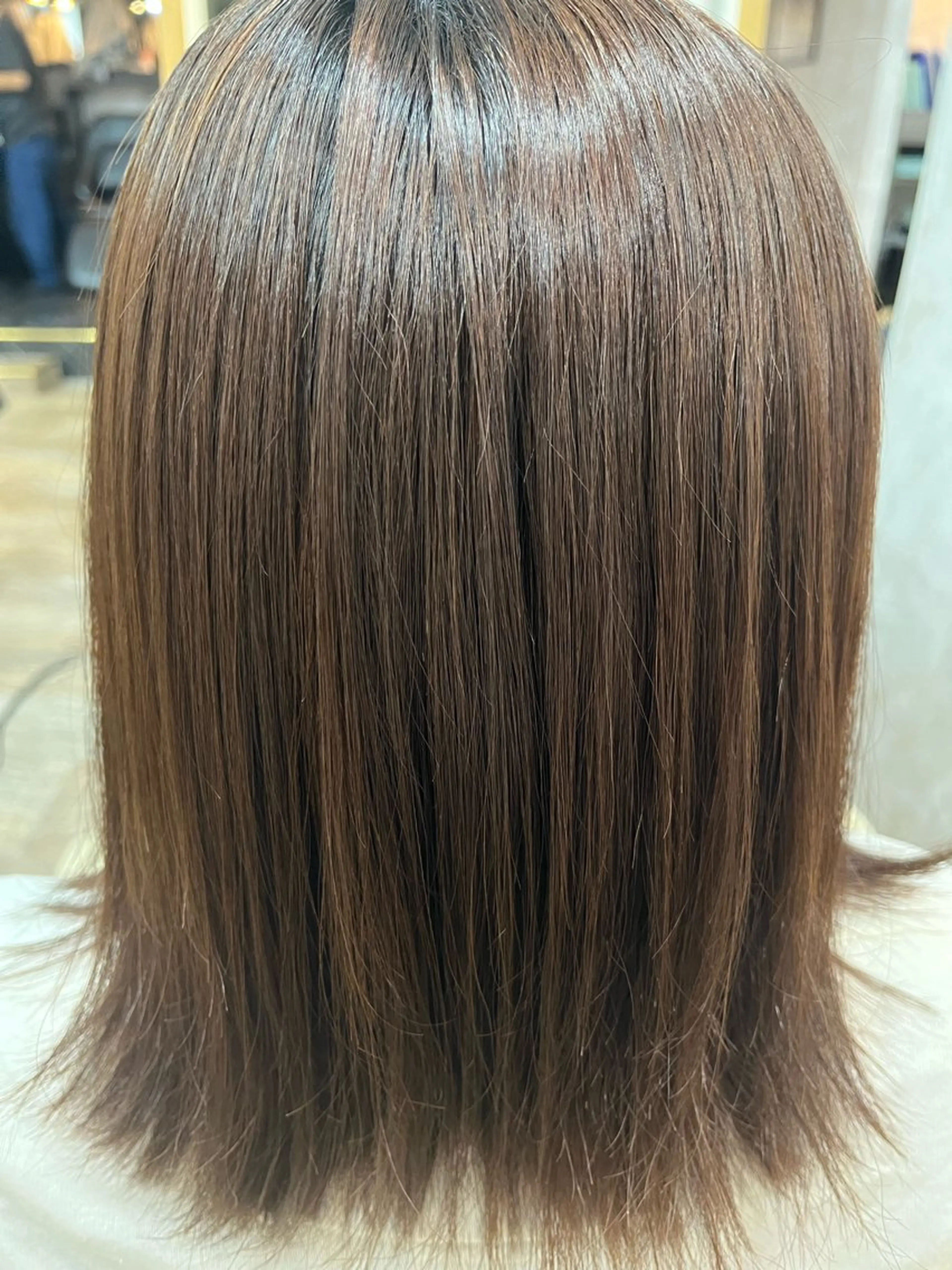 ミディアム 縮毛矯正 ヘアカラー トリートメント sweetroom茅ヶ崎所属・縮毛矯正⚡️カラー いいじまのヘアスタイル