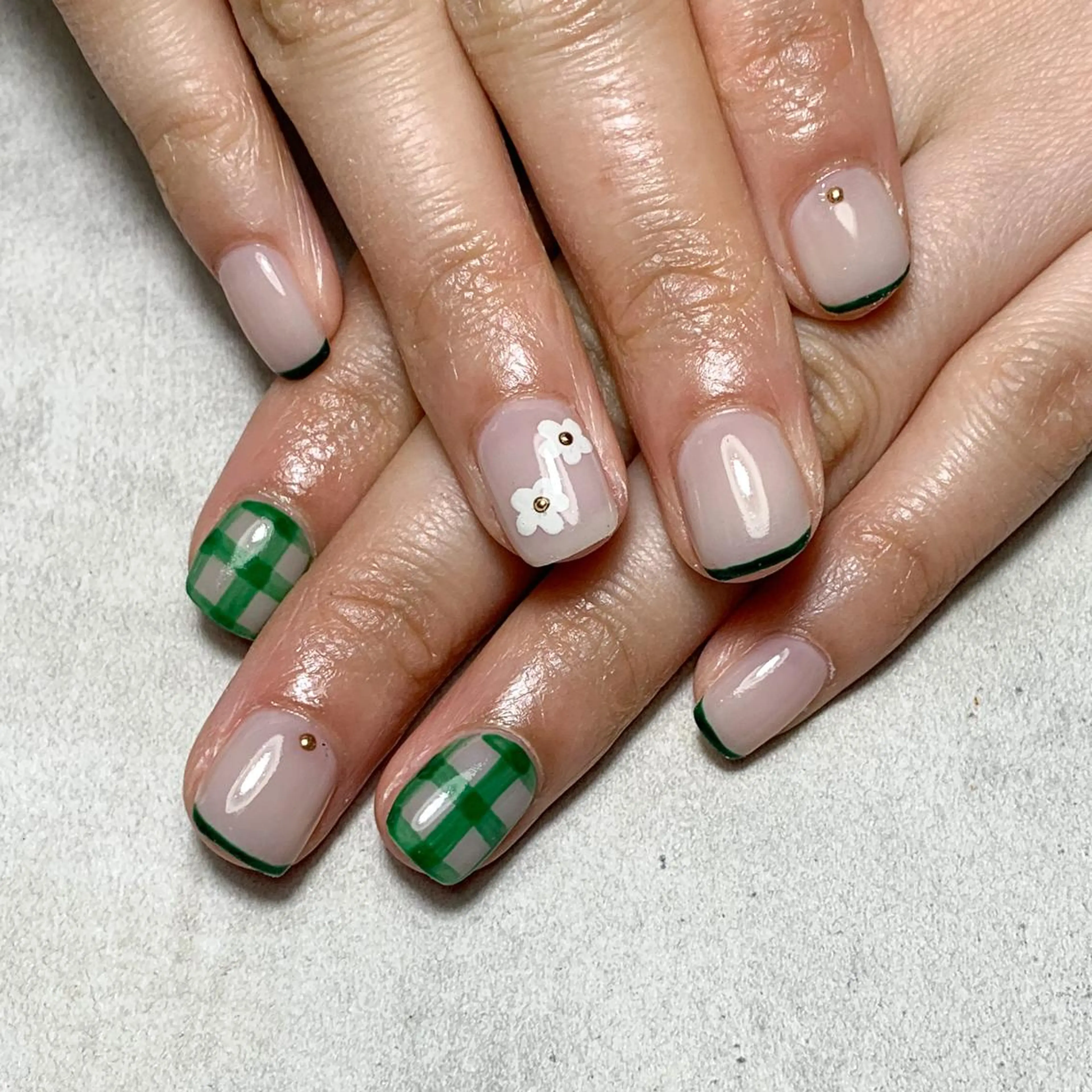 ネイル atelier　FIORITURA所属・FIORITURA aiのネイルデザイン