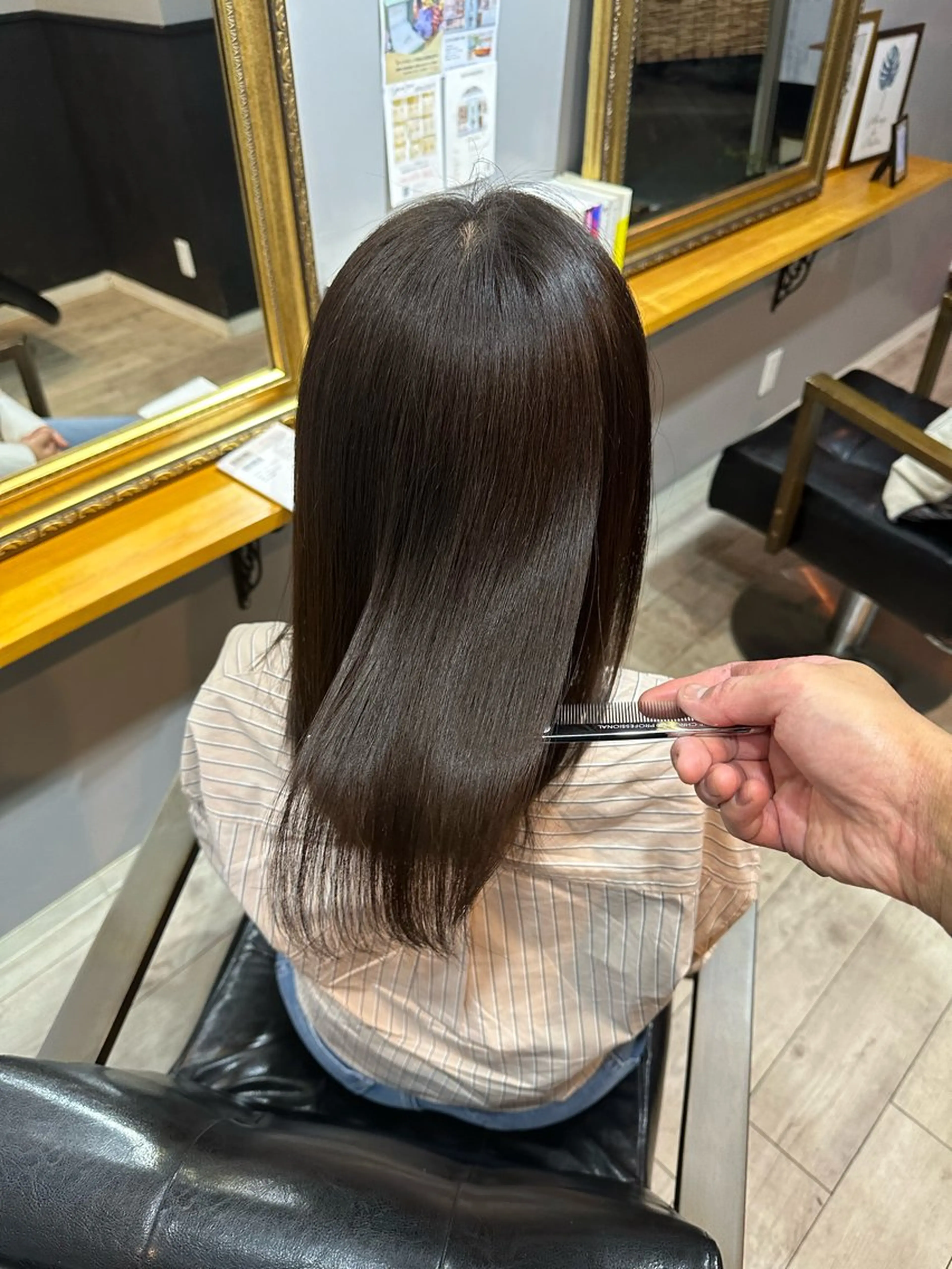 セミロング パーマ カット 縮毛矯正 渡辺俊介 暗髪カラー /美髪矯正/髪質改善のヘアスタイル