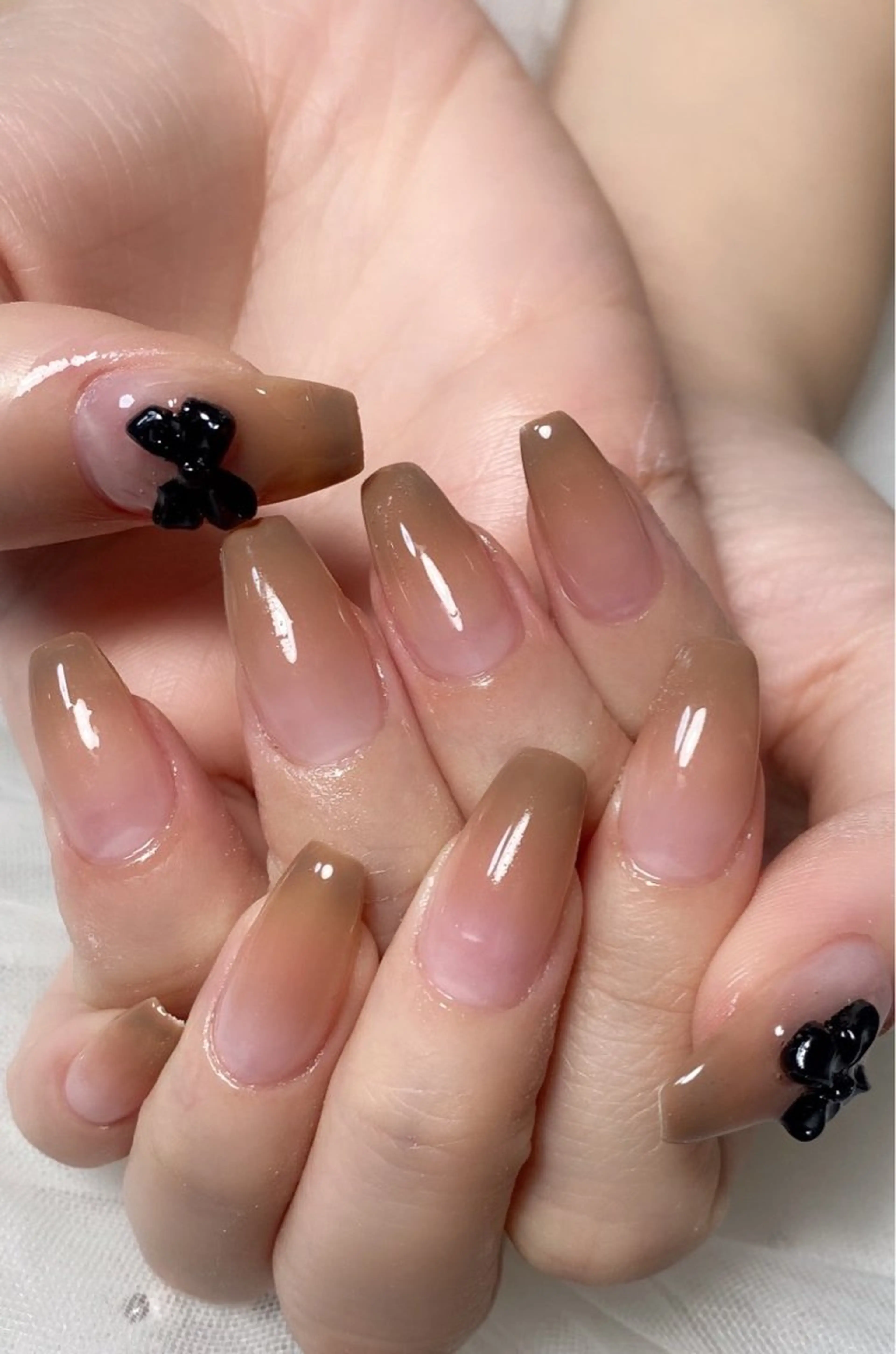 ネイル LEDアイラッシュ ∩_∩アオイのマツエク・マツパデザイン