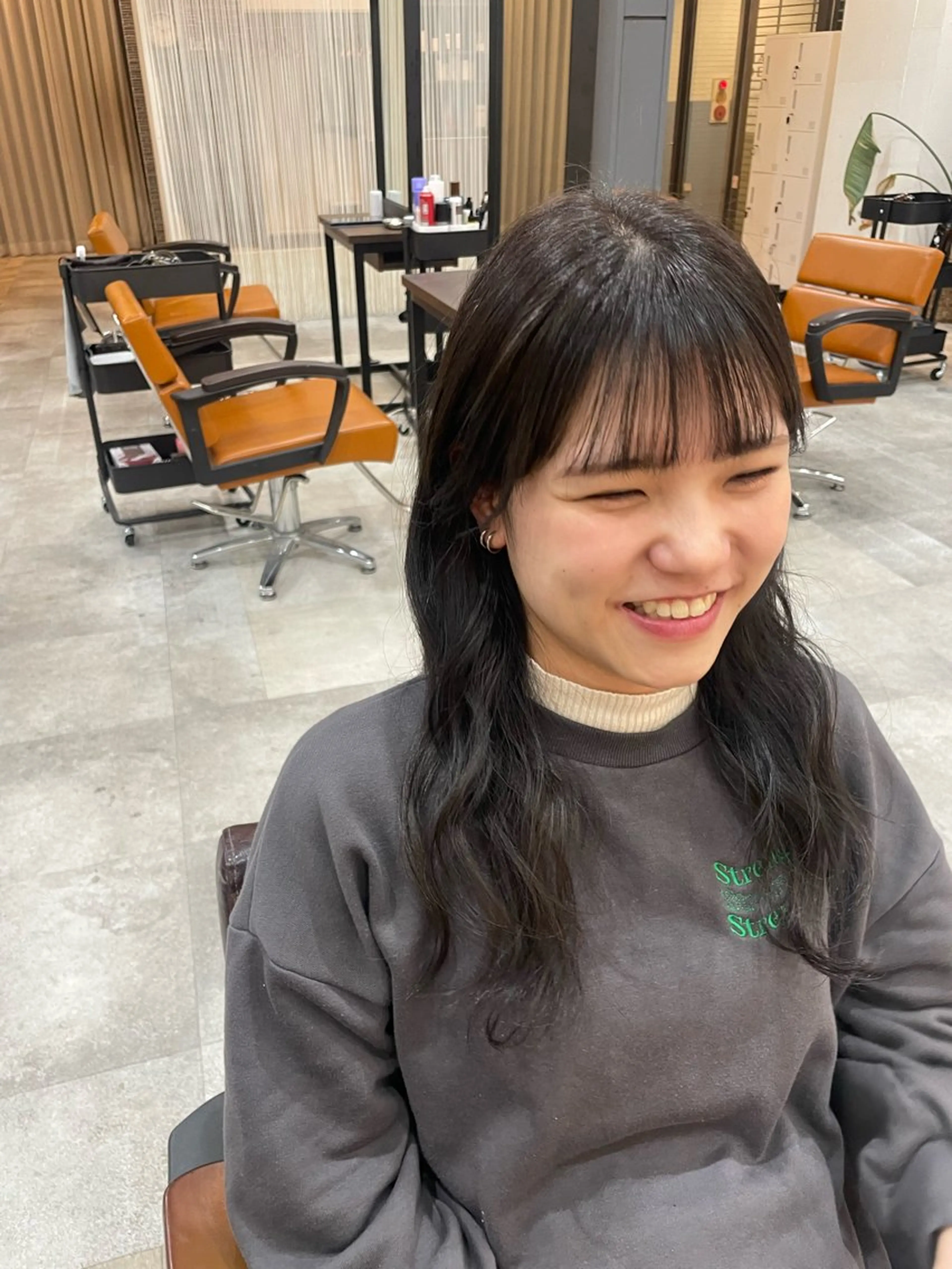 カラー オラプラノ所属・與那覇 有紗のヘアスタイル