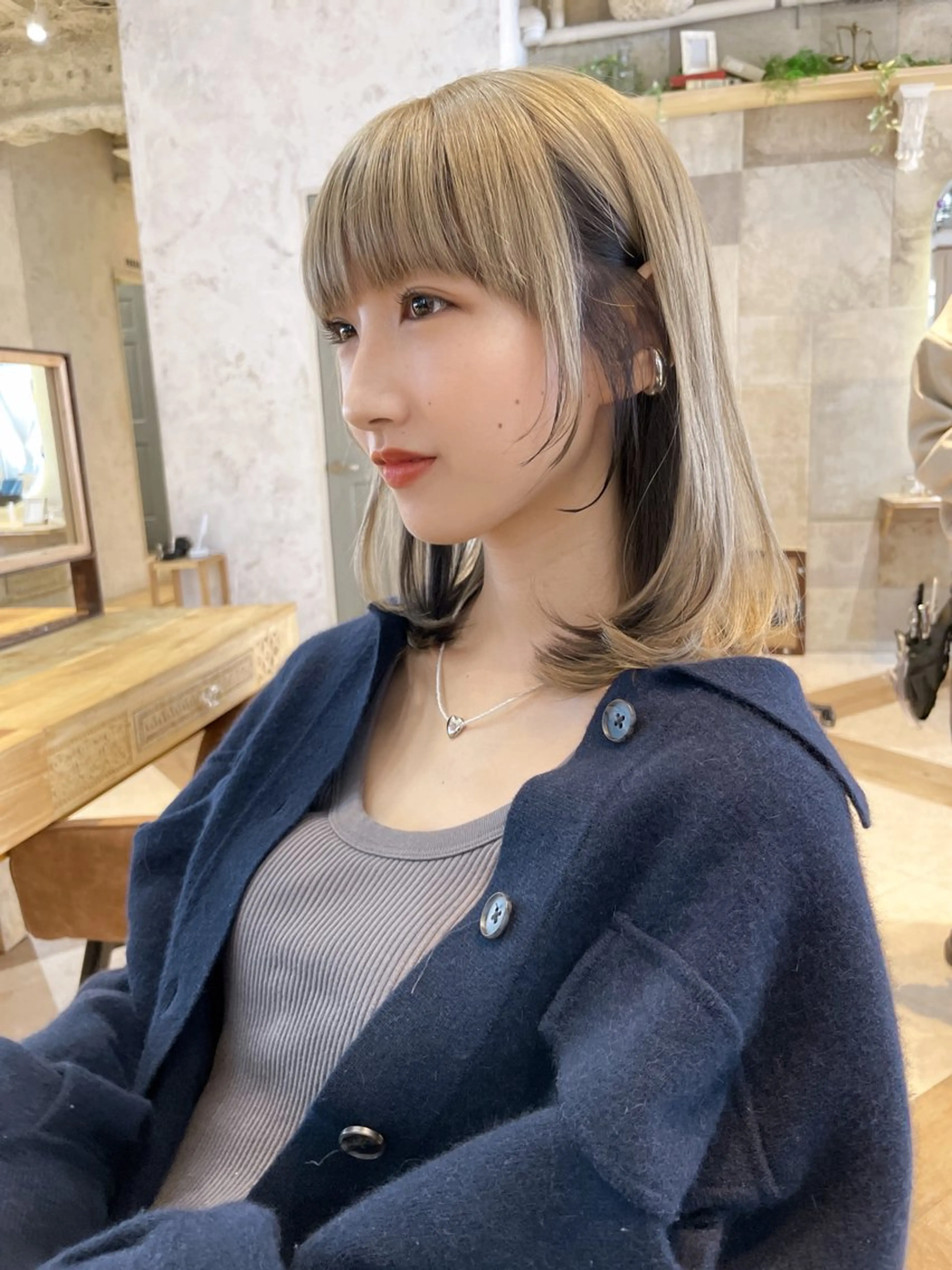 カラー 脱白髪染め/ 髪質改善/ハクのヘアスタイル