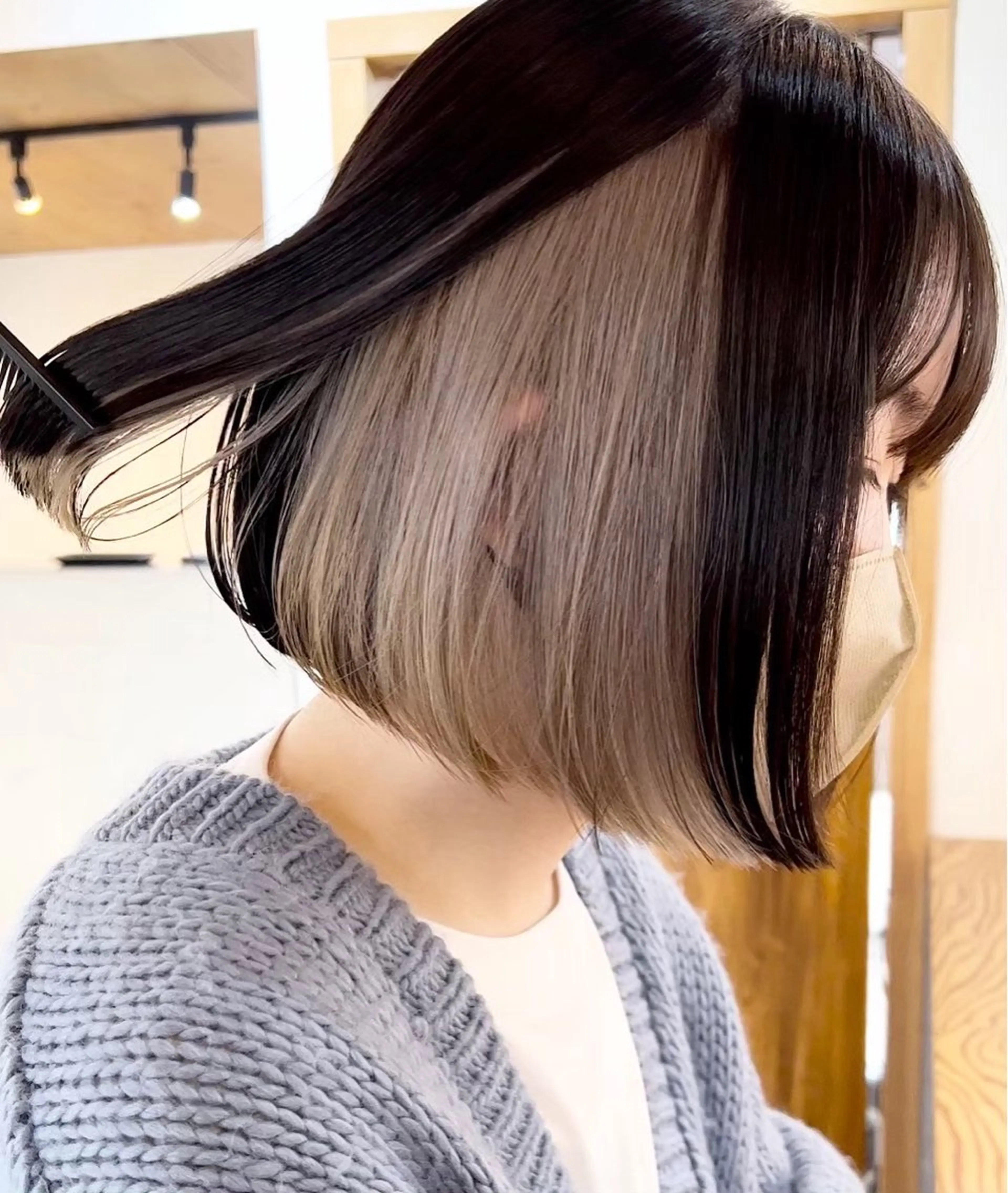 ショート カラー ベージュカラー ブリーチ ケアブリーチ ホワイトベージュ ボブ カット ヘアカラー トリートメント ヘアセット RYOSUKE ハイトーンのヘアスタイル