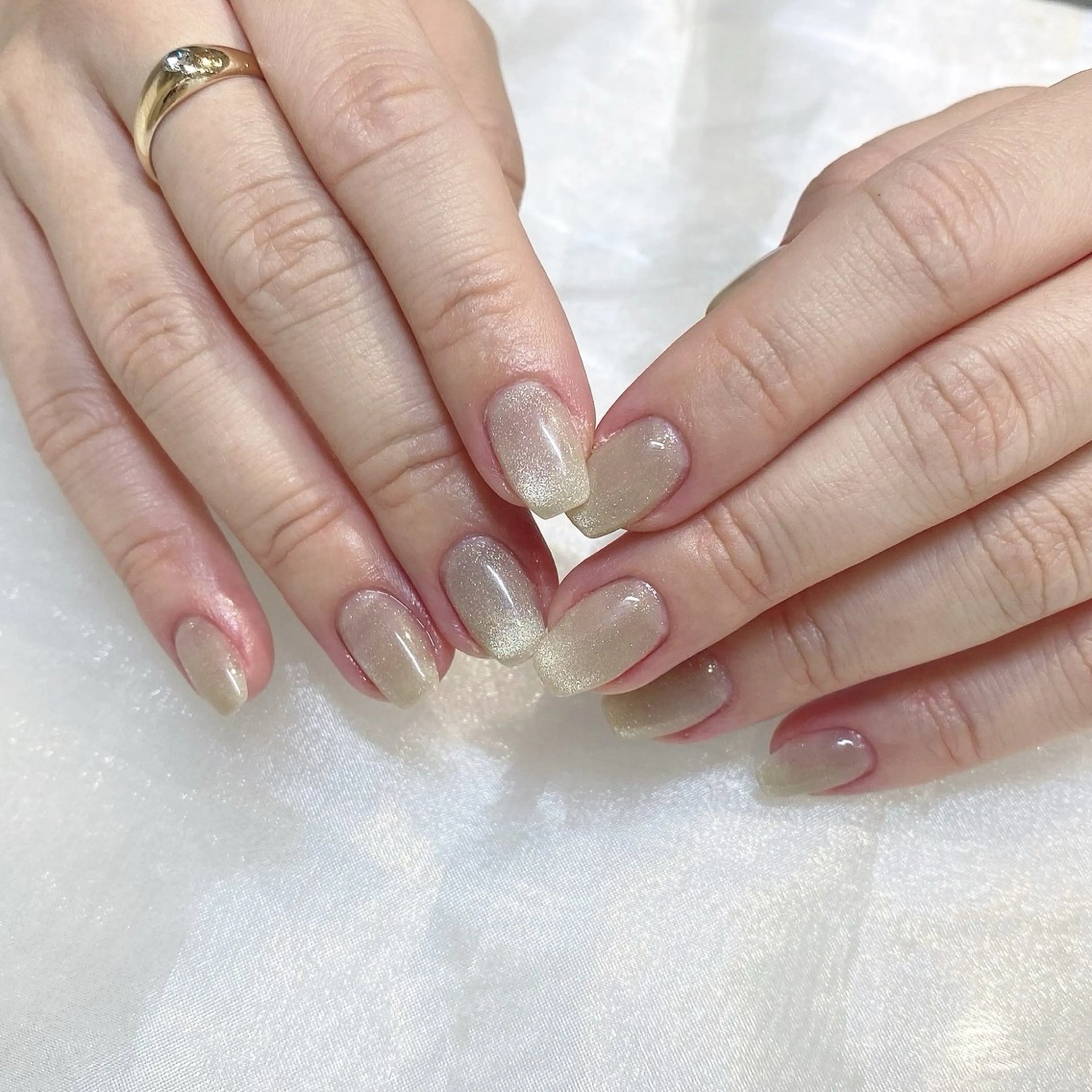 ネイル アートネイル キラキラネイル 韓国ネイル マグネットネイル 夏ネイル ハンドネイル Sayaka 🎀のネイルデザイン