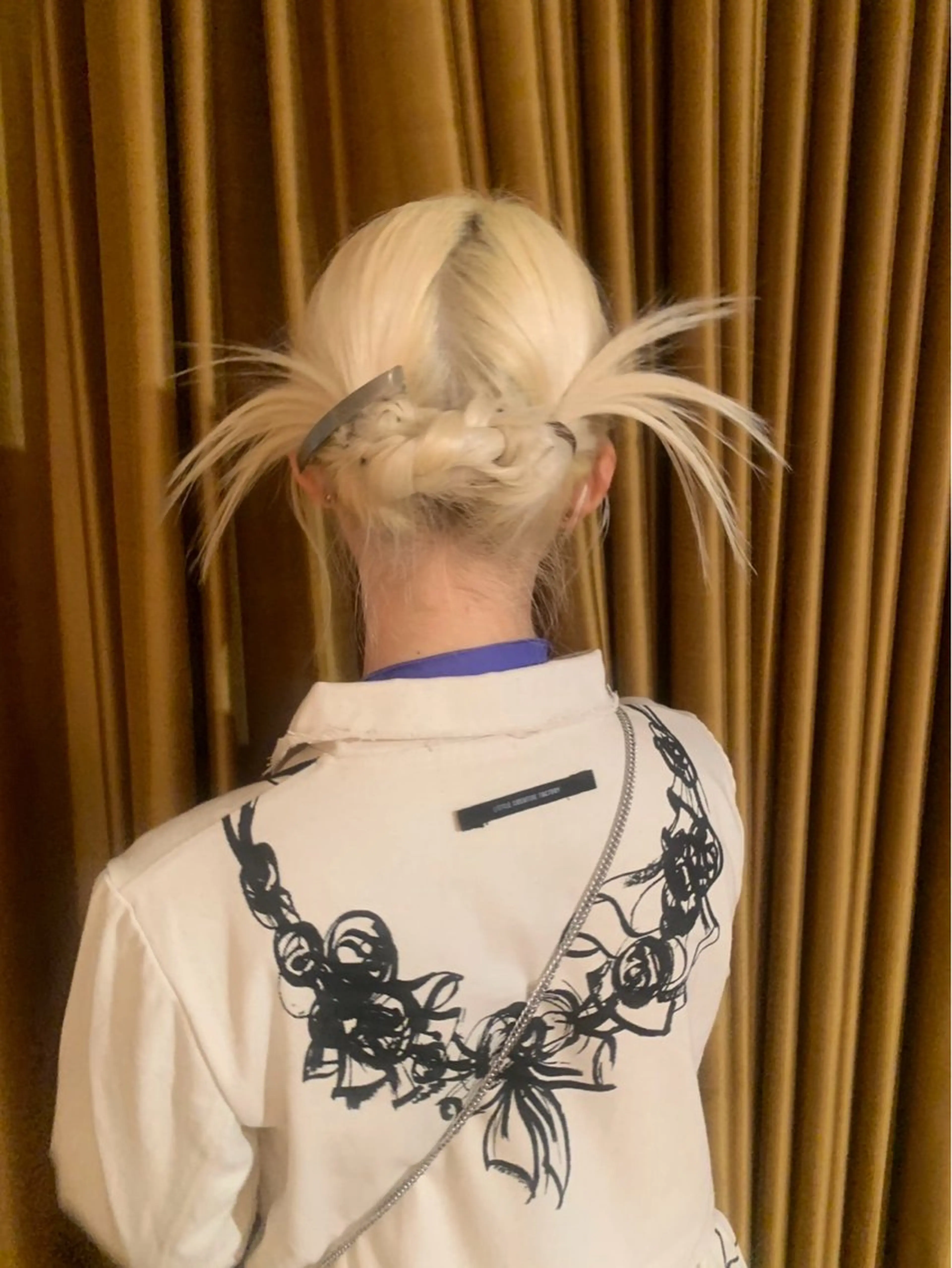 ヘアアレンジ 韓国レイヤー🪽 耳ツボジュエリーのヘアスタイル