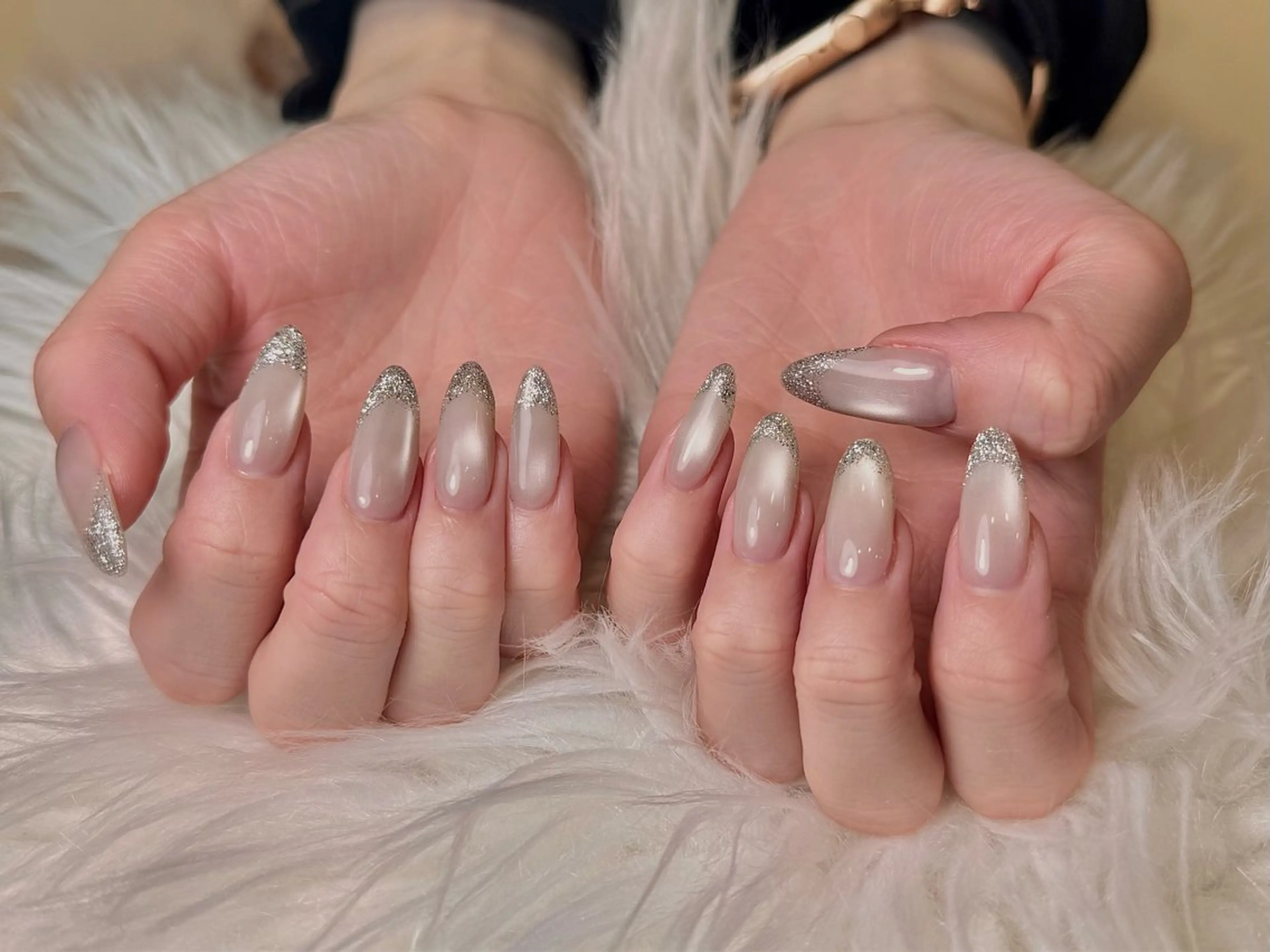 ネイル フレンチネイル キラキラネイル 韓国ネイル ラメ(グリッター) マグネットネイル ハンドネイル ハンドケア チャ ミーのネイルデザイン