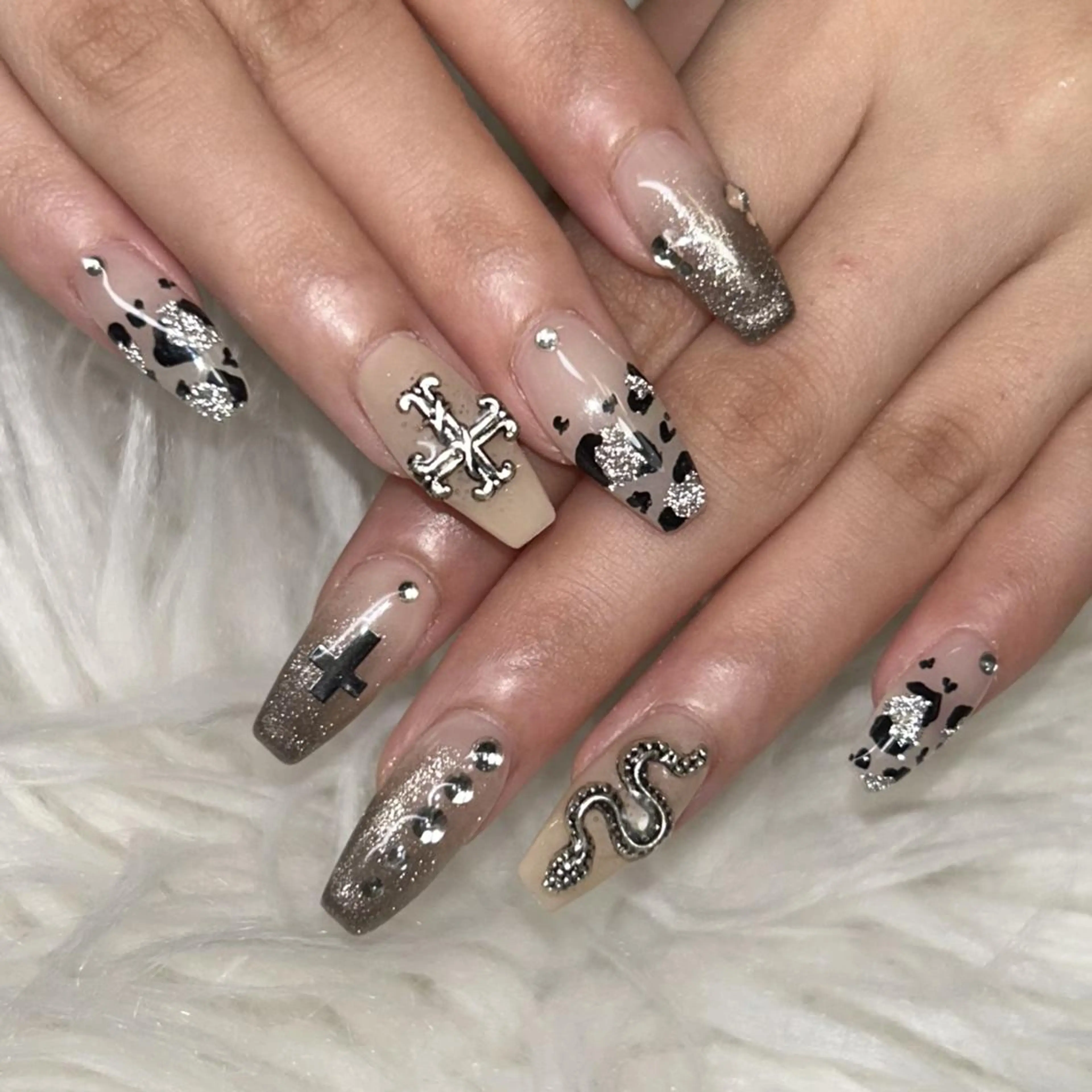 ネイル nailist 羽藍のネイルデザイン