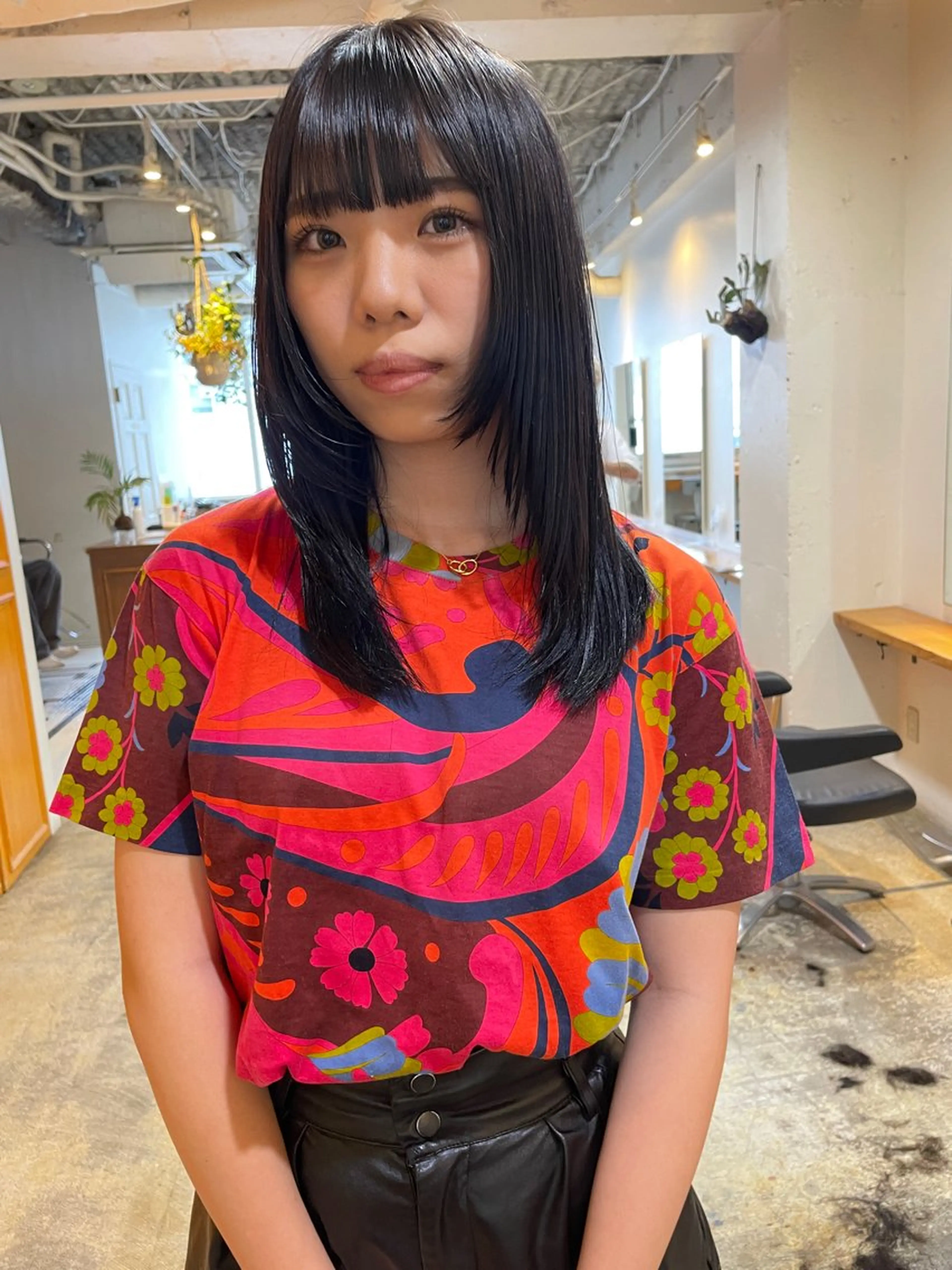 セミロング カラー レイヤーカット シャギー カット ヘアカラー トリートメント レイヤー／似合わせ TAKUYAのヘアスタイル