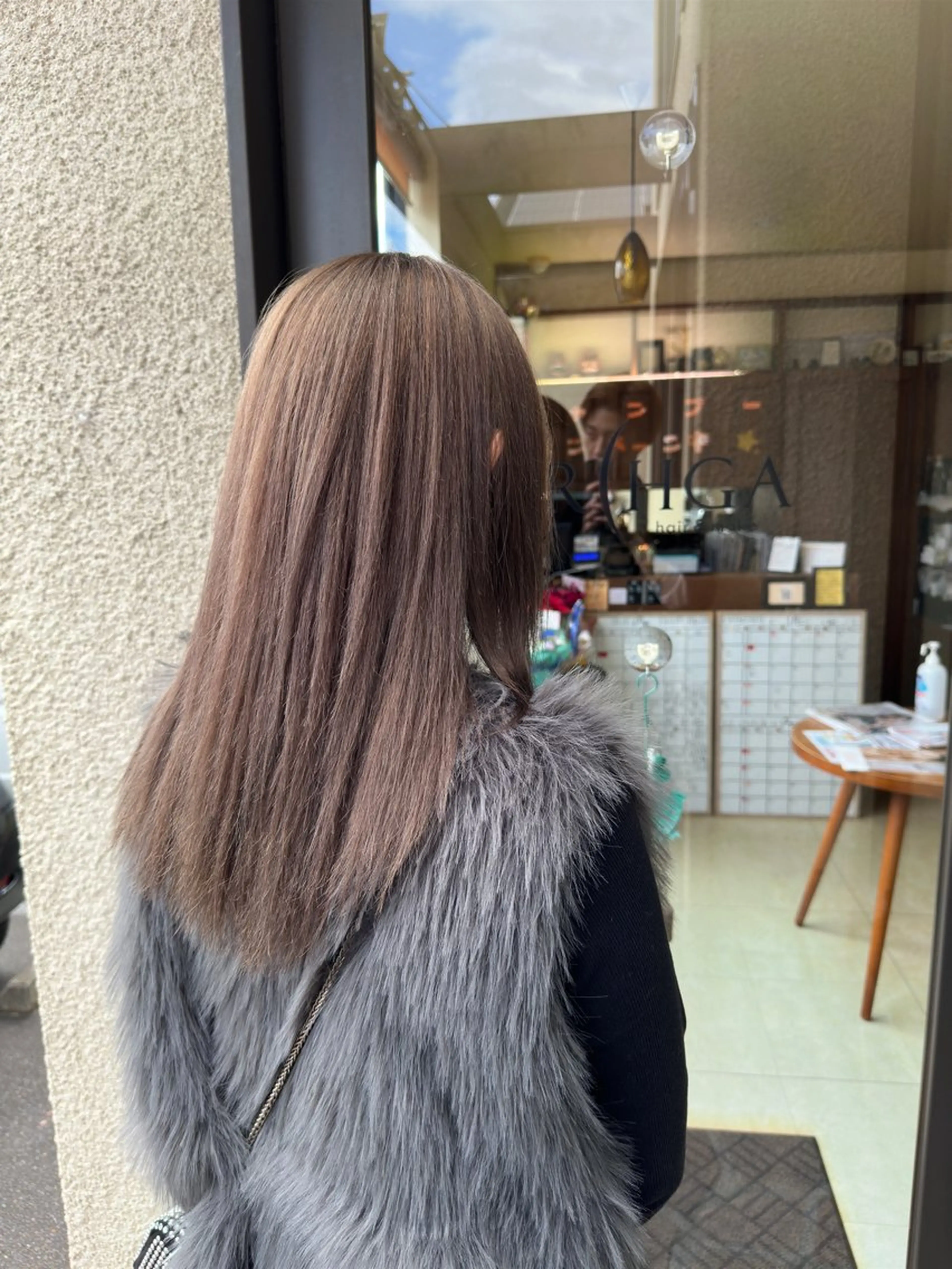 ロング カラー グレージュ ヘアカラー hair&makeRIHGA所属・鈴木希優 /ハイトーンカラーのヘアスタイル