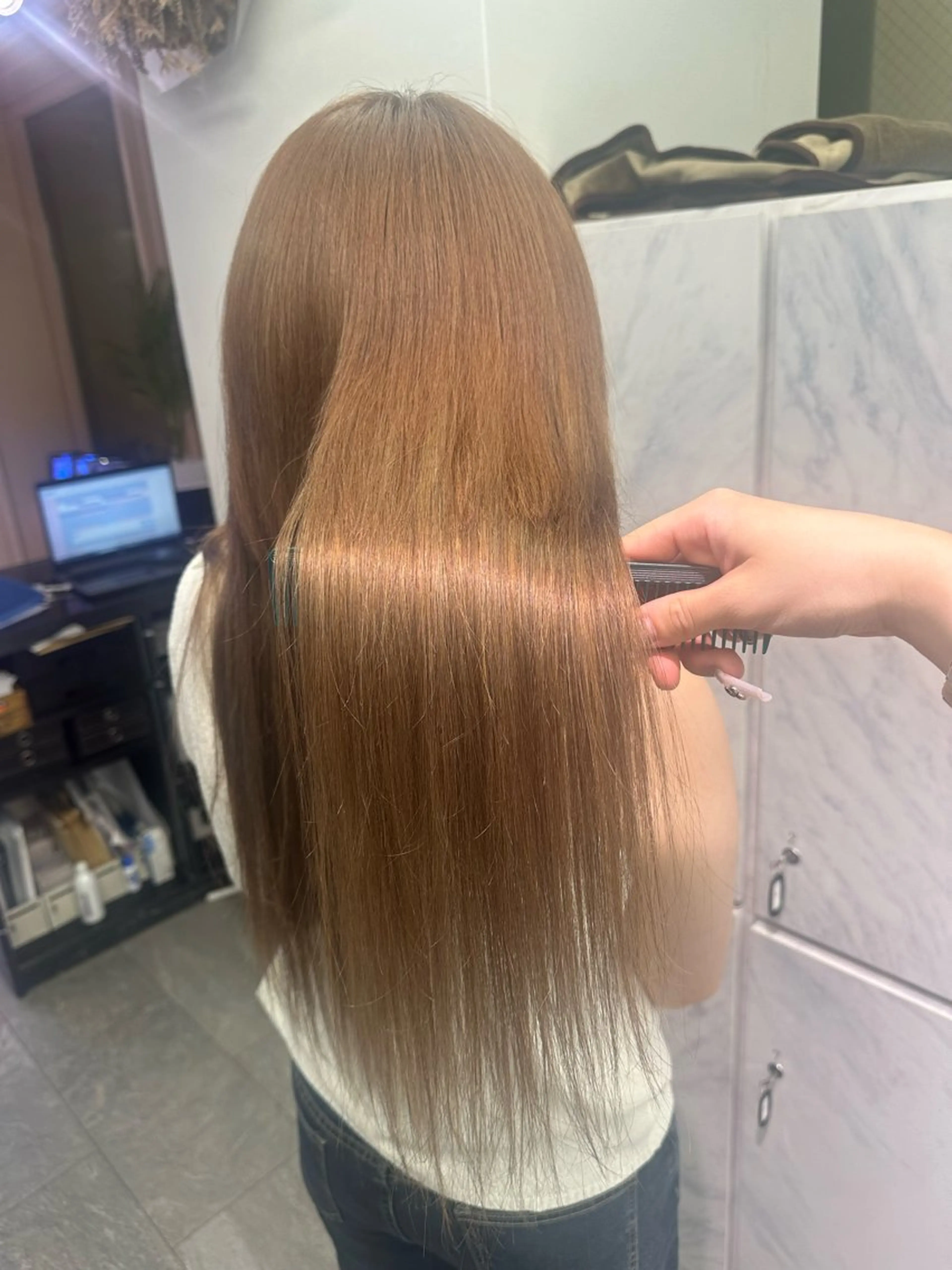 ロング ヘアカラー エクステ ハイトーンカラーエク ステ🌺RENA🌺のヘアスタイル