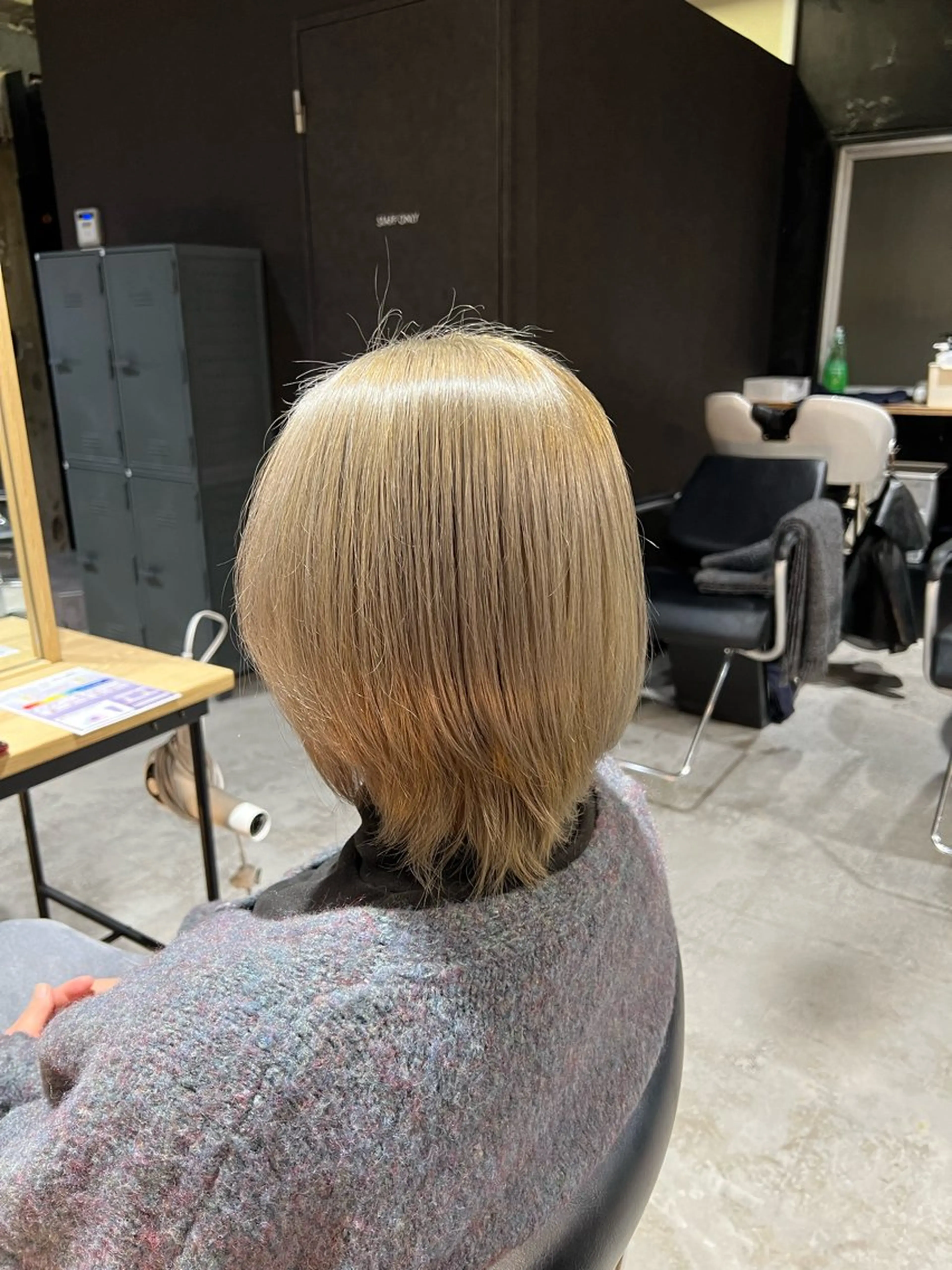 カラー ブリーチ 久永 菫のヘアスタイル