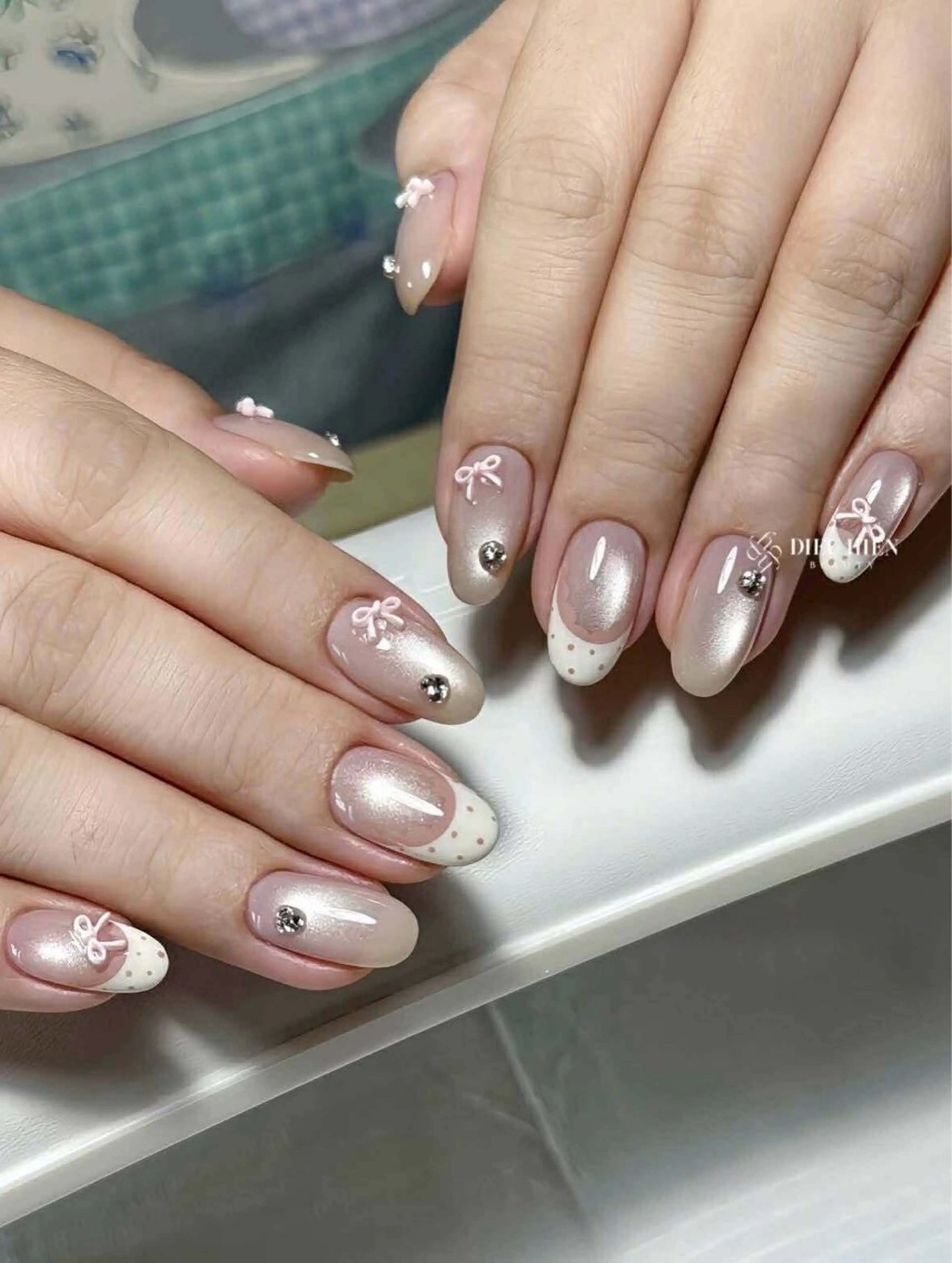 ネイル アートネイル チークネイル 氷ネイル・うるうるネイル 韓国ネイル マグネットネイル ハンドネイル NAILS168 新大久保店のネイルデザイン