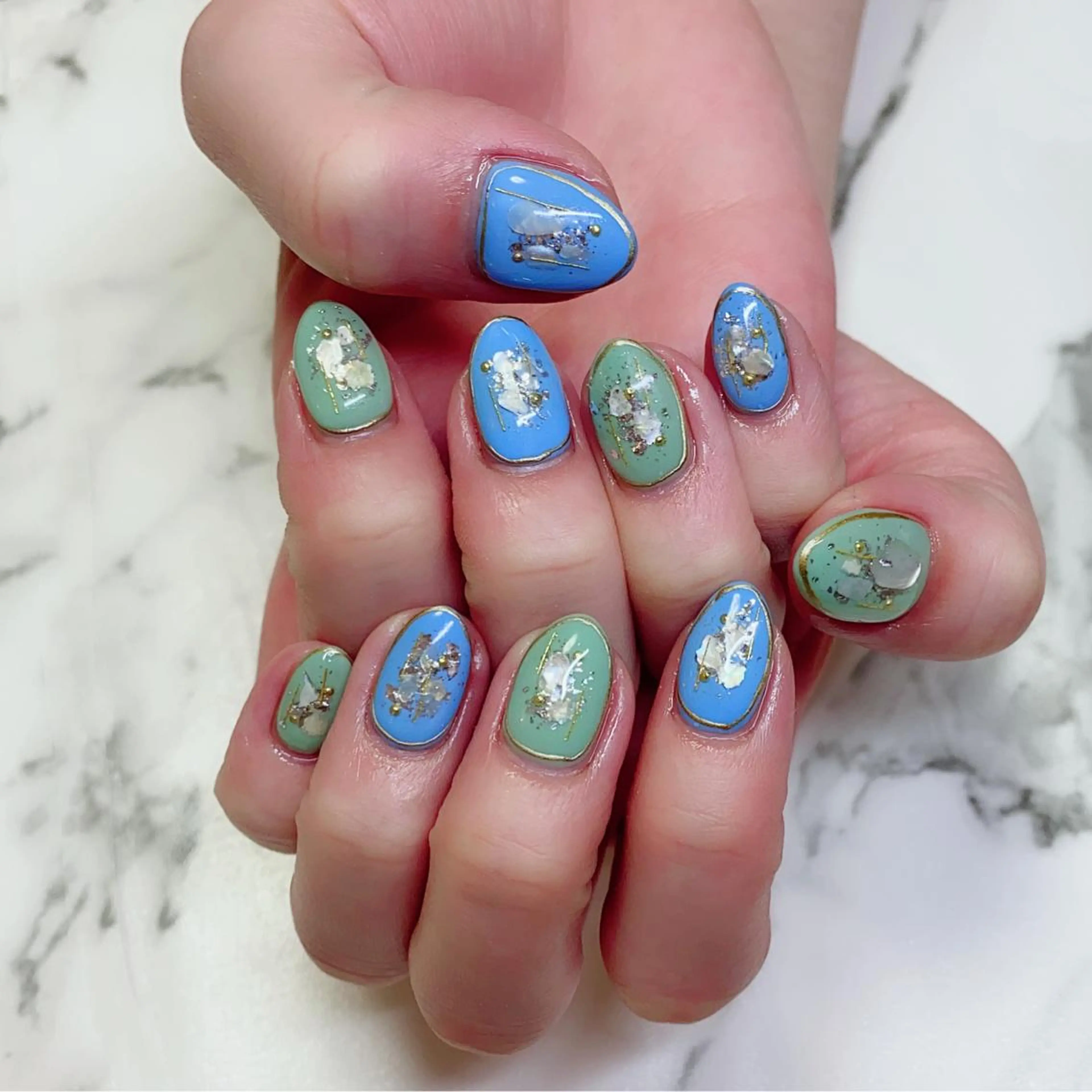 ロング カラー ネイル Q Free nailsのネイルデザイン